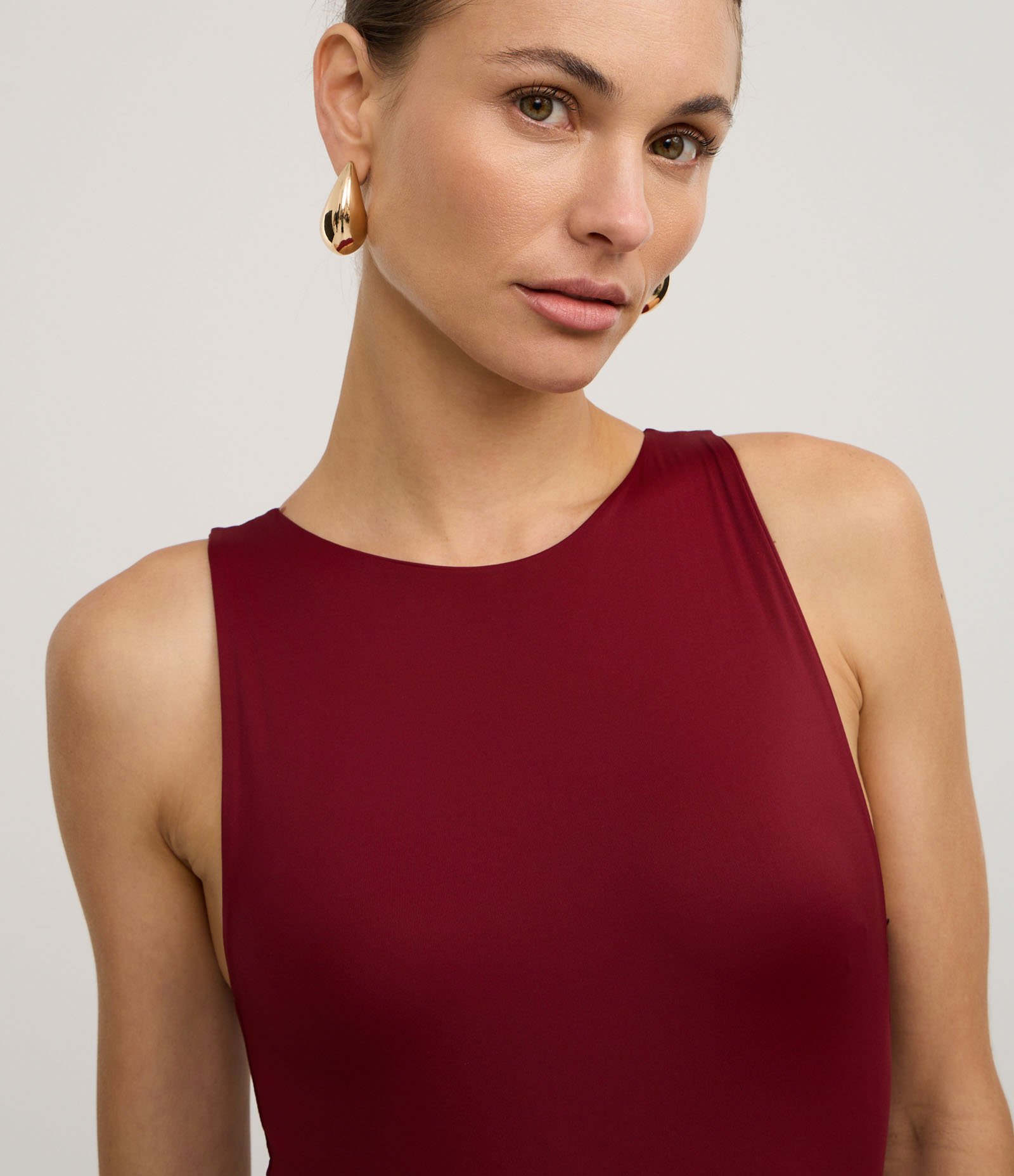 Body Básico em Poliamida com Gola Redonda Bordô 3