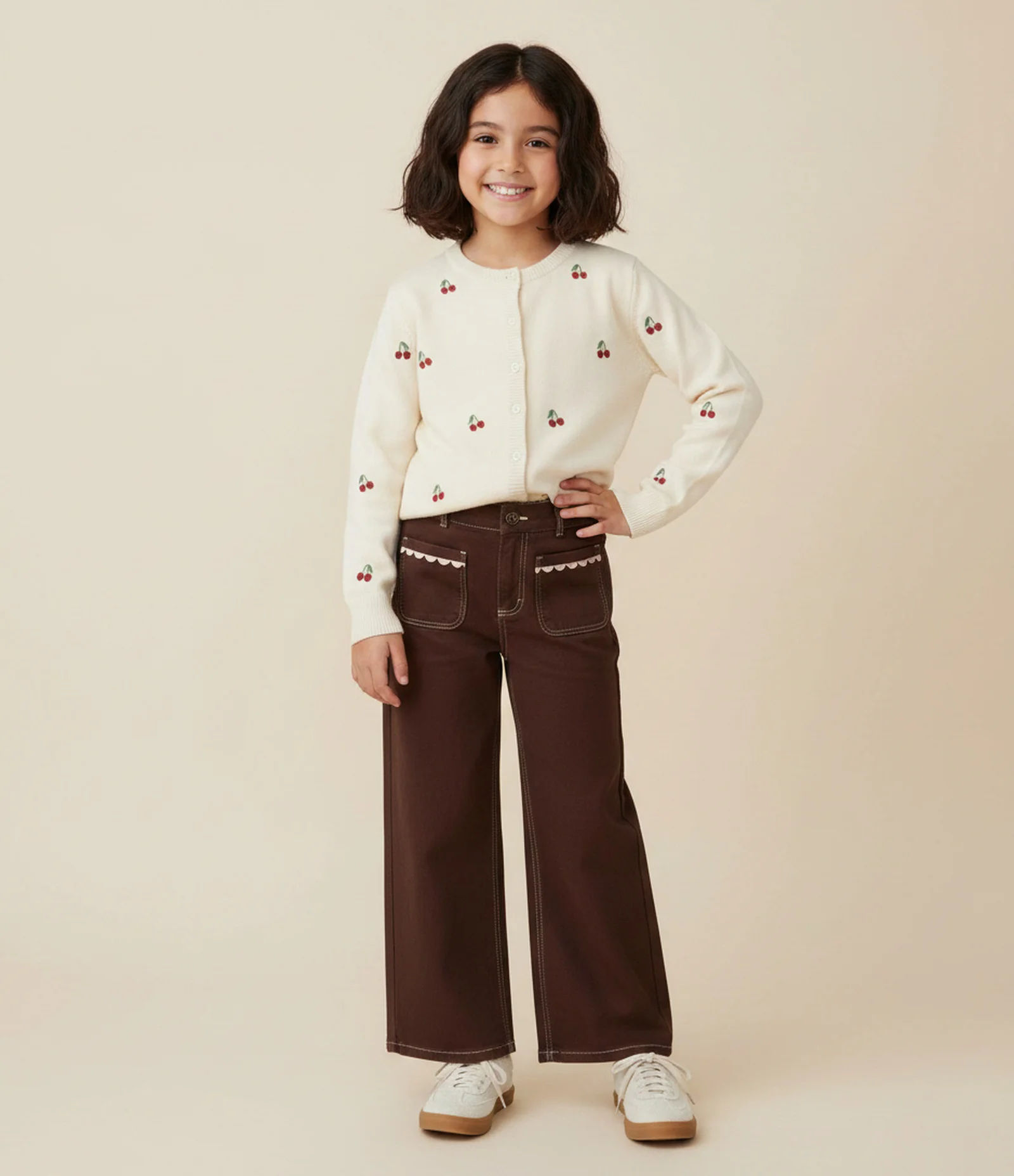 Cardigan Infantil em Tricô com Bordado de Cereja – Tam 5 a 14 Anos Bege Claro 1