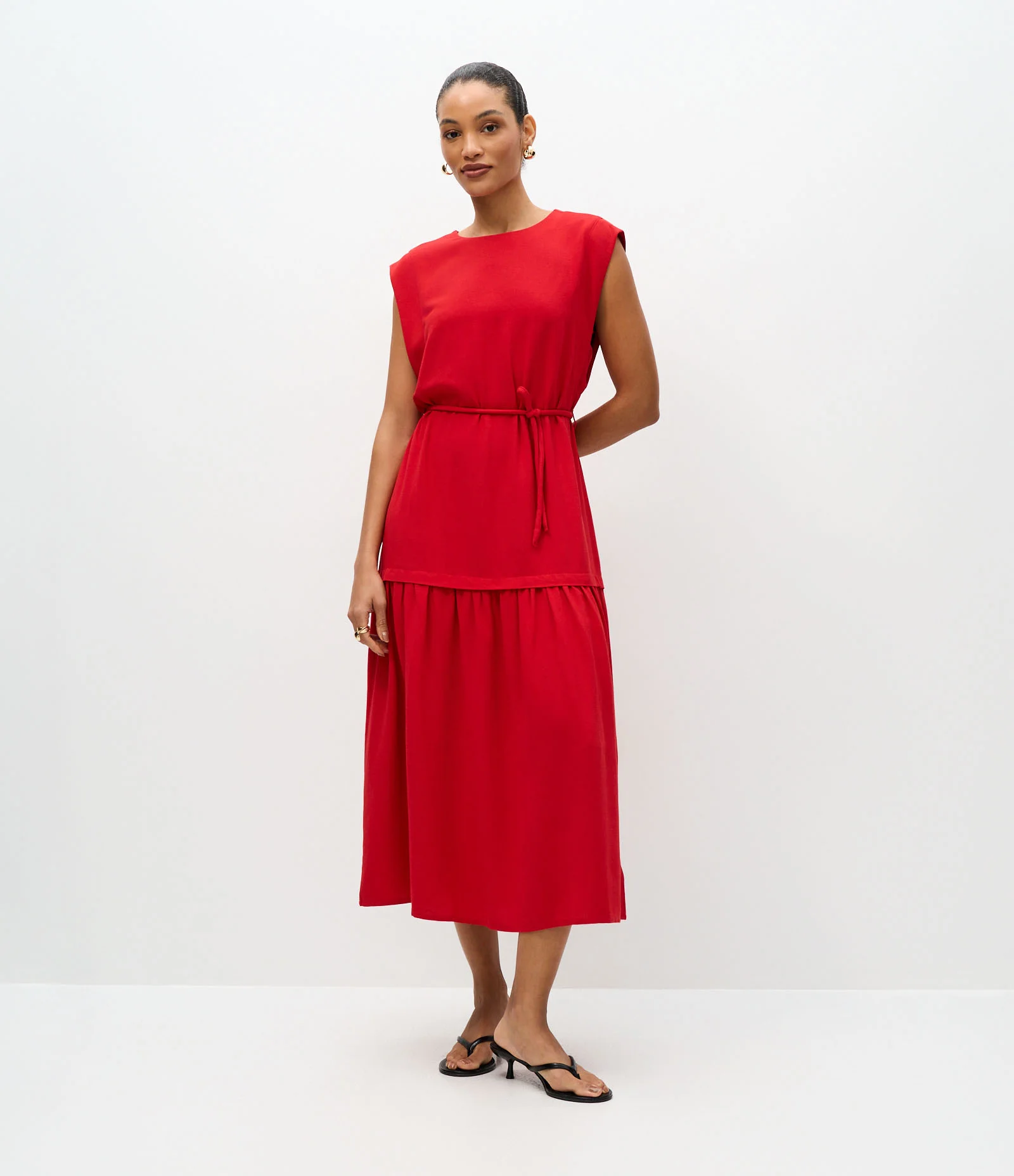Vestido Evasê Midi em Viscolinho com Cinto Corda Vermelho 1