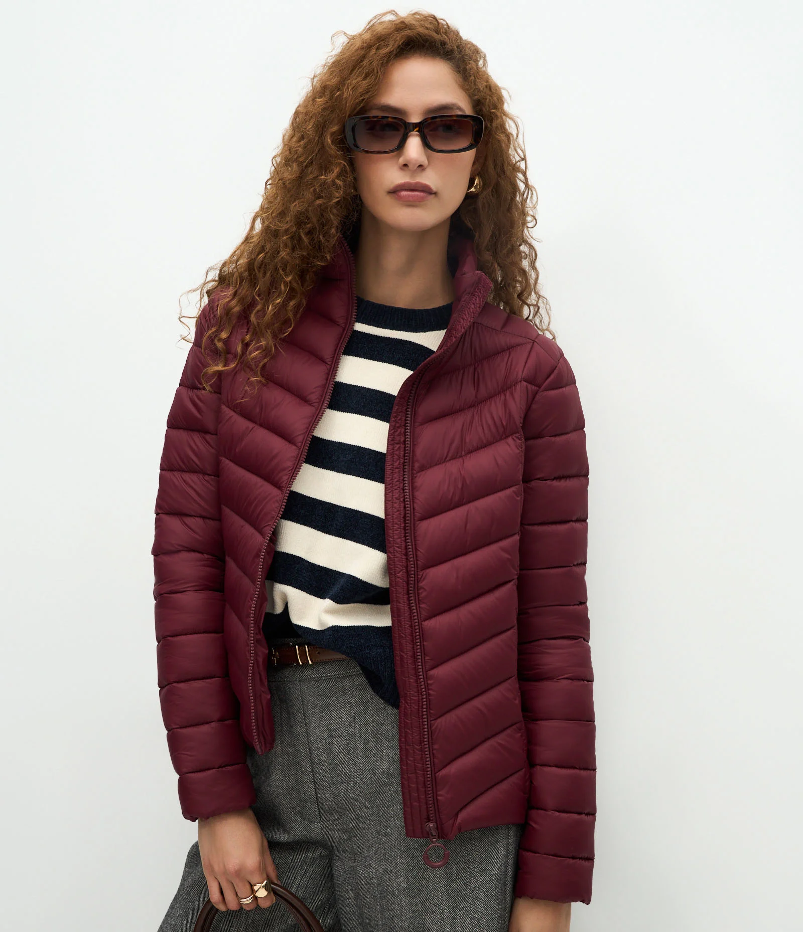 Jaqueta Puffer Ultra Leve em Poliamida com Saquinho de Guardar Vinho 1