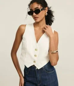 Colete em Sarja com Botões de Brasão e Pences