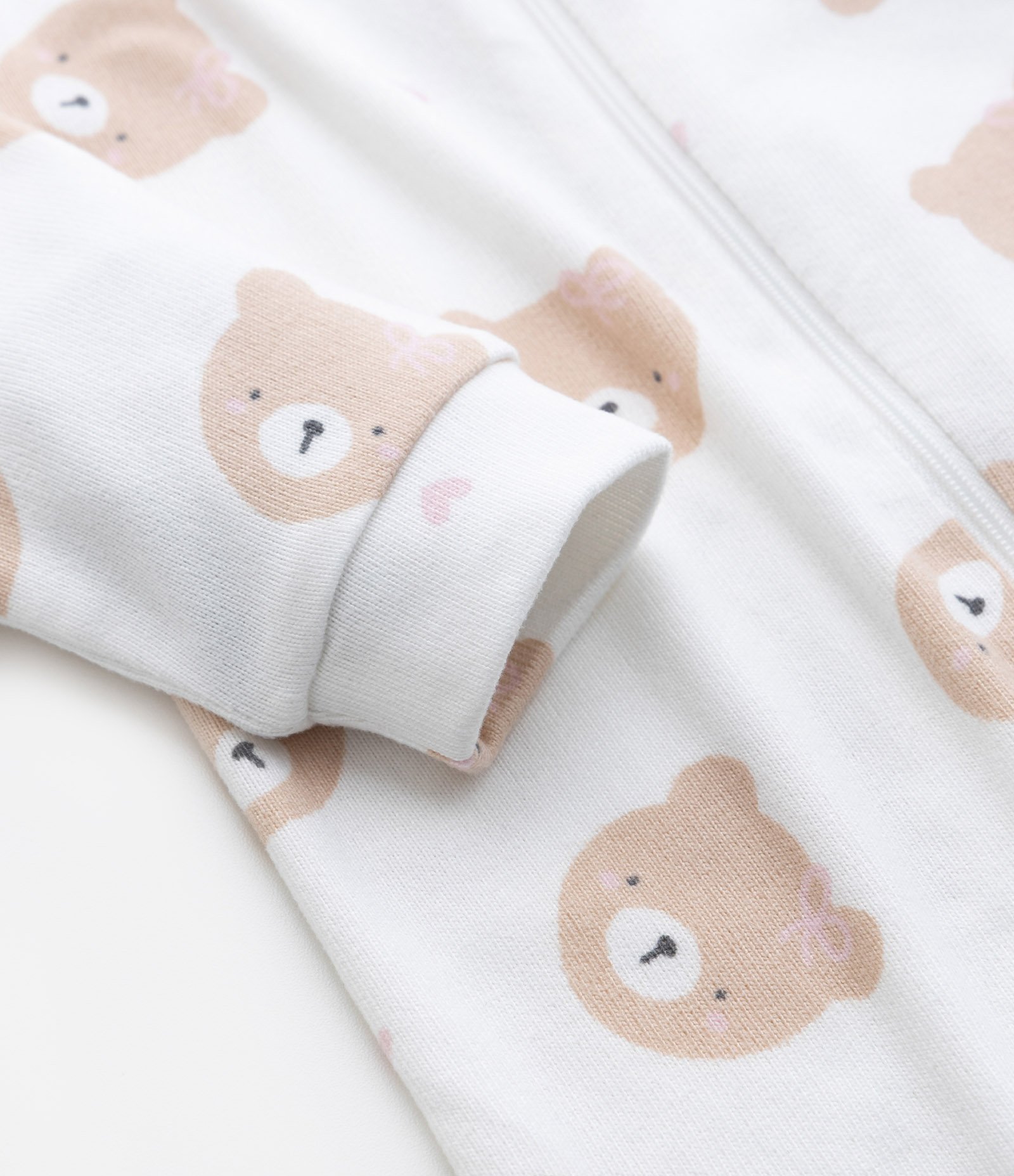 Macacão Infantil em Peach Touch com Estampa de Ursinha - Tam RN a 18 meses Branco 5