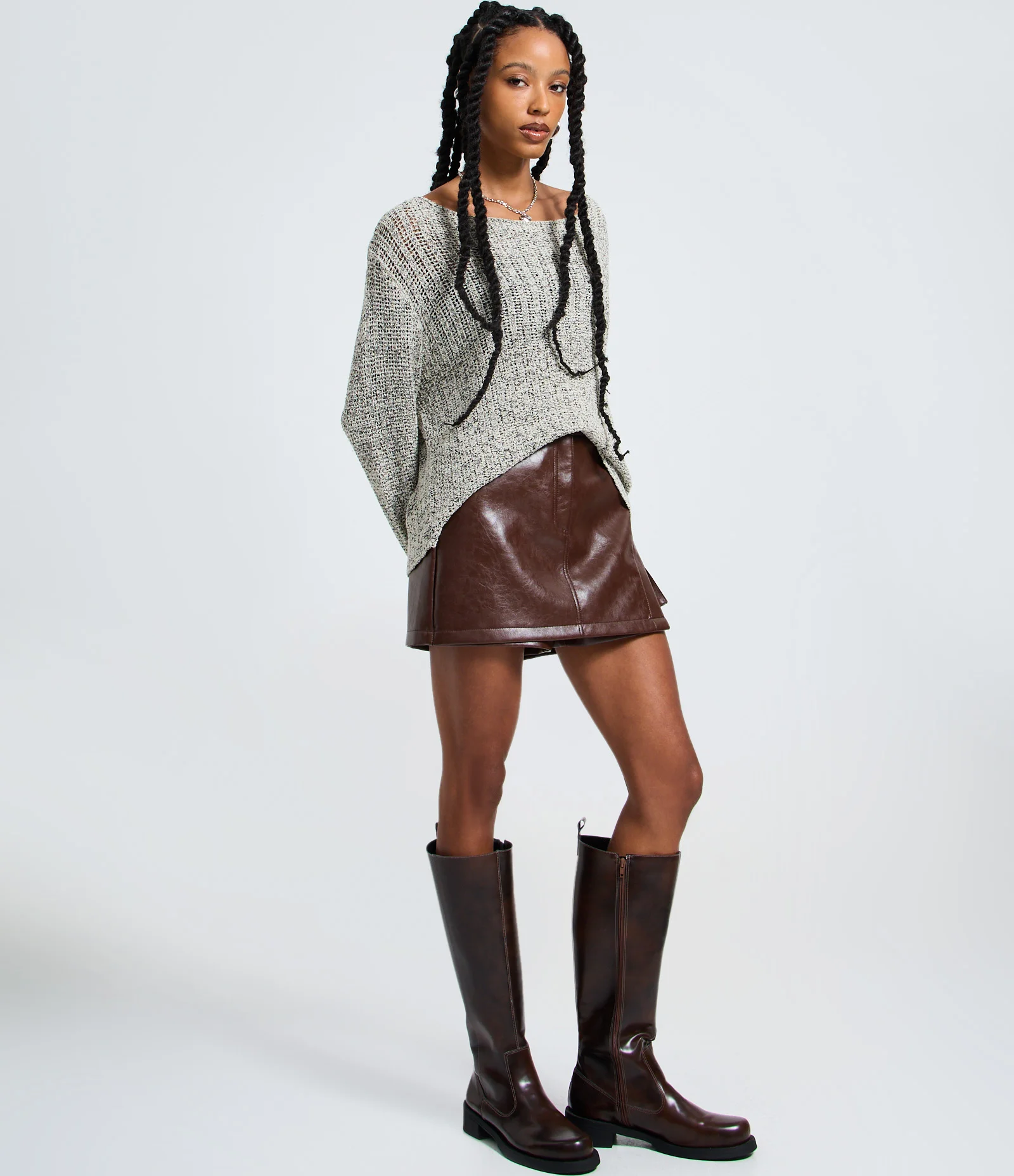 Blusa em Tricô Retilíneo com Textura Furadinha Cinza 2