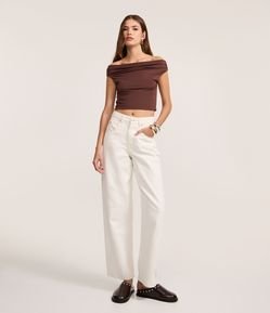 Calça Baggy Cintura Média em Sarja com Lateral Deslocada