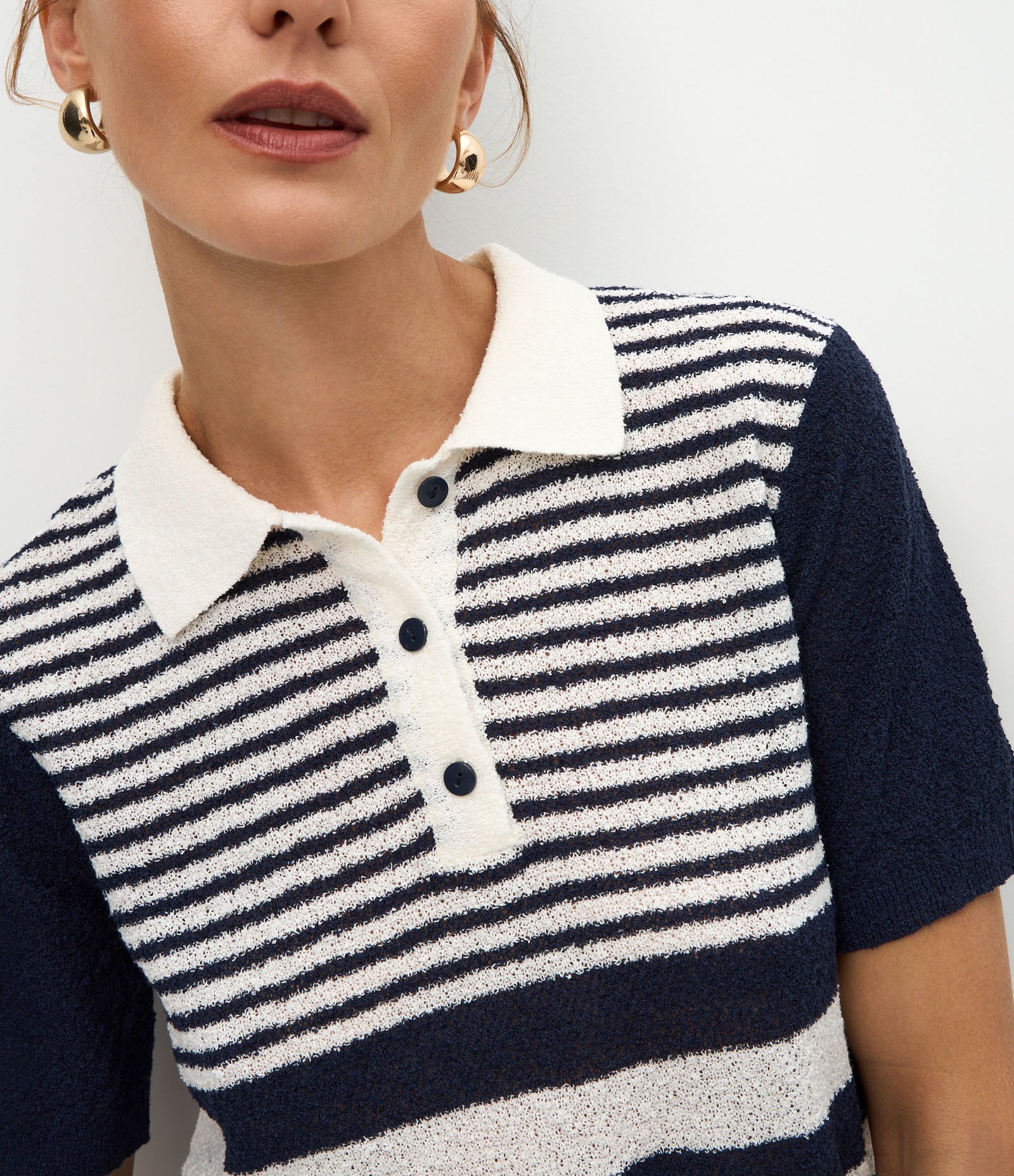 Blusa em Tricô com Manga Curta e Estampa Listrada Azul/Branco 4