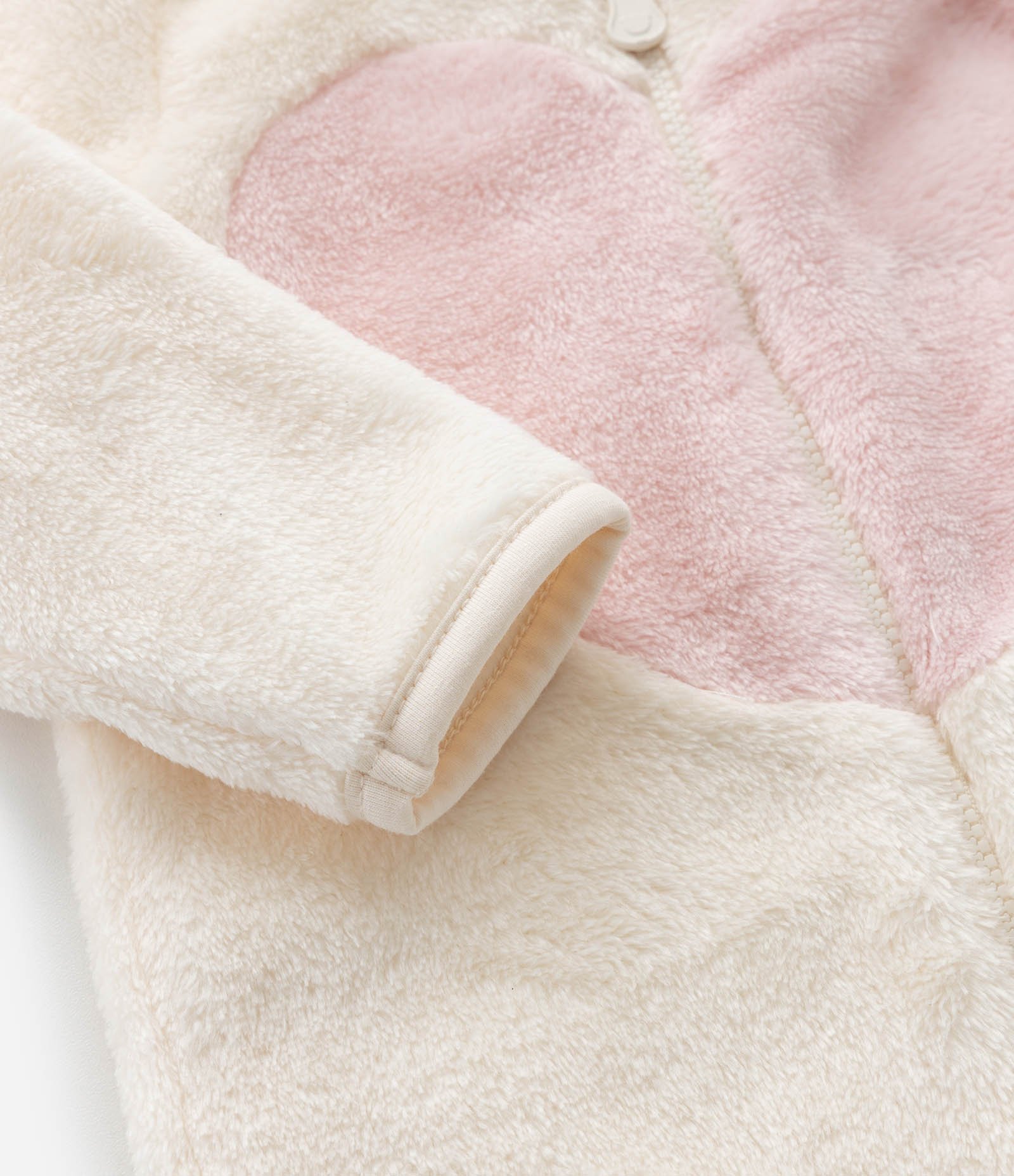 Macacão Infantil com Capuz Bordado de Gatinha – Tam 0 a 18 Meses Off White 11