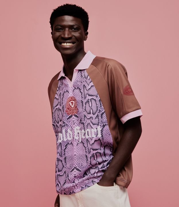 Camisa Boxy Esportiva em Microfibra com Estampa Animal Print