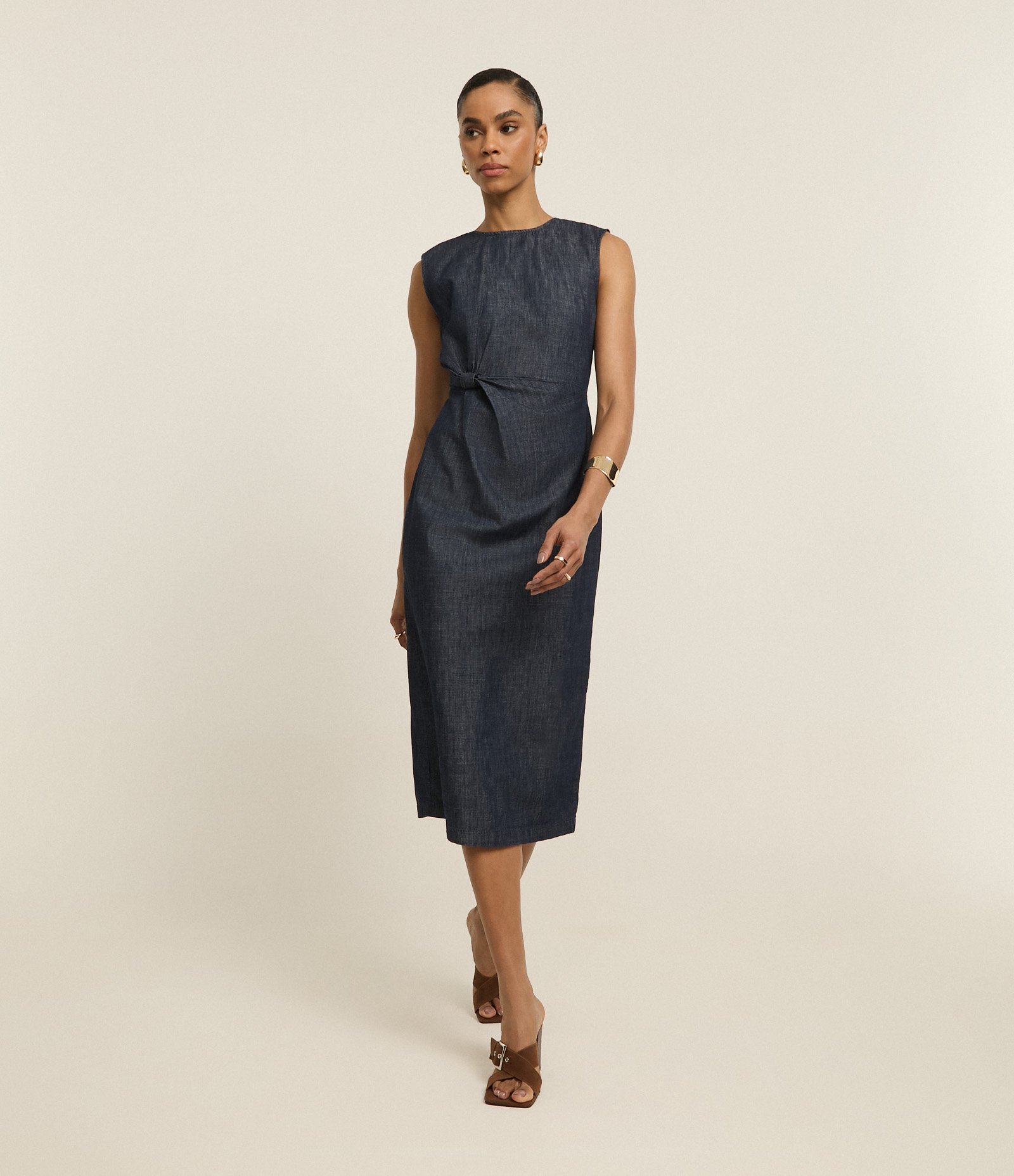 Vestido Long Midi em Jeans Sem Manga com Drapeado Azul 1