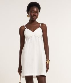 Vestido Curto em Tricoline com Busto Bordado de Flores