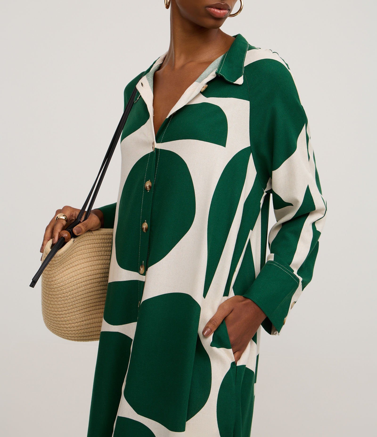 Vestido Chemise em Viscolinho com Estampa Abstrata Verde/Branco 4