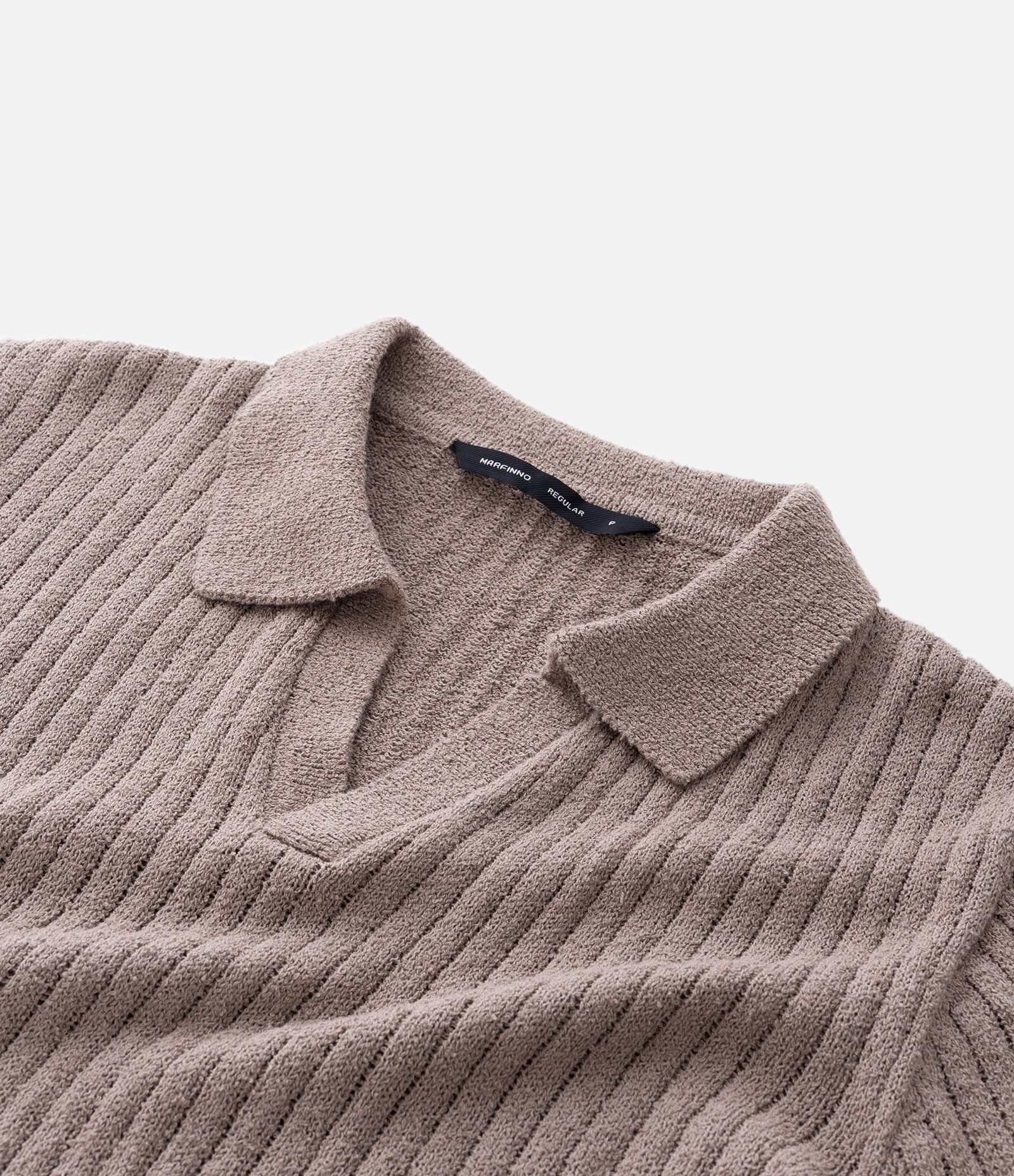 Camisa Polo Comfort em Tricô com Gola V e Texturizada Marrom 12