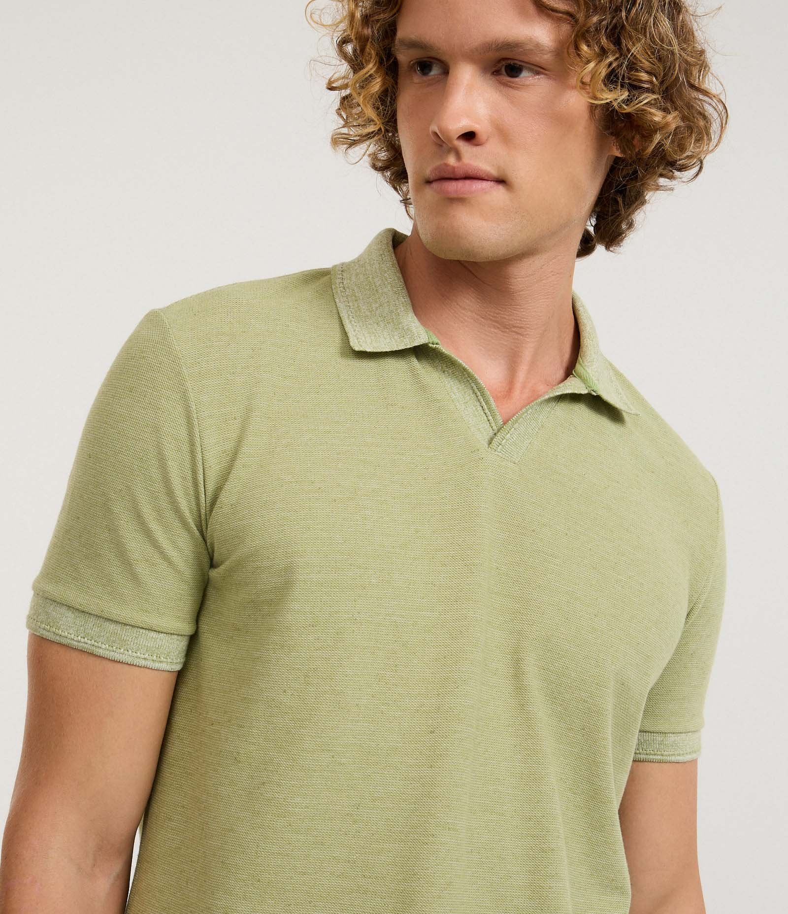 Camiseta Polo Comfort em Algodao Texturizado com Manga Curta Verde 4