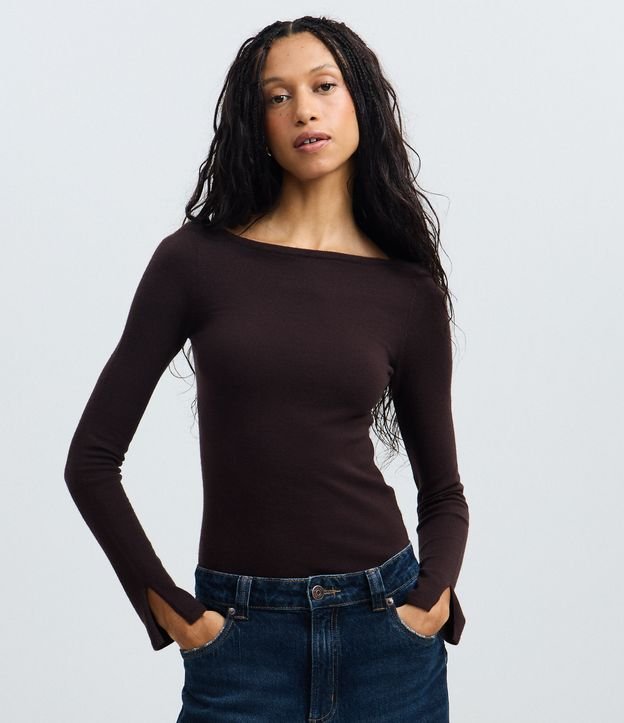 Sueter Tricô em Viscose com Decote Canoa