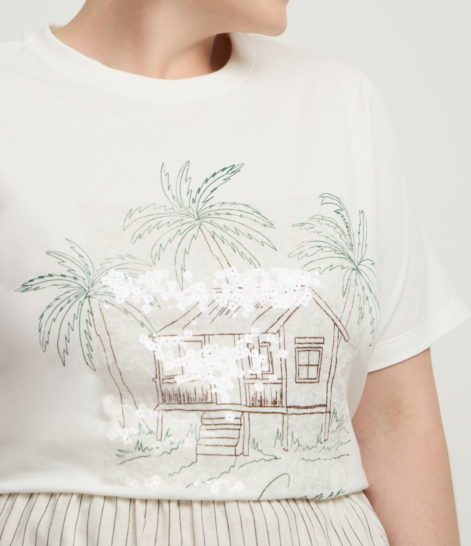 Camiseta com Estampa Coqueiro e Paetês  Curve & Plus Size Branco 3