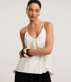 Blusa Acetinada de Alça com Sobreposição e Detalhes Meatlizados