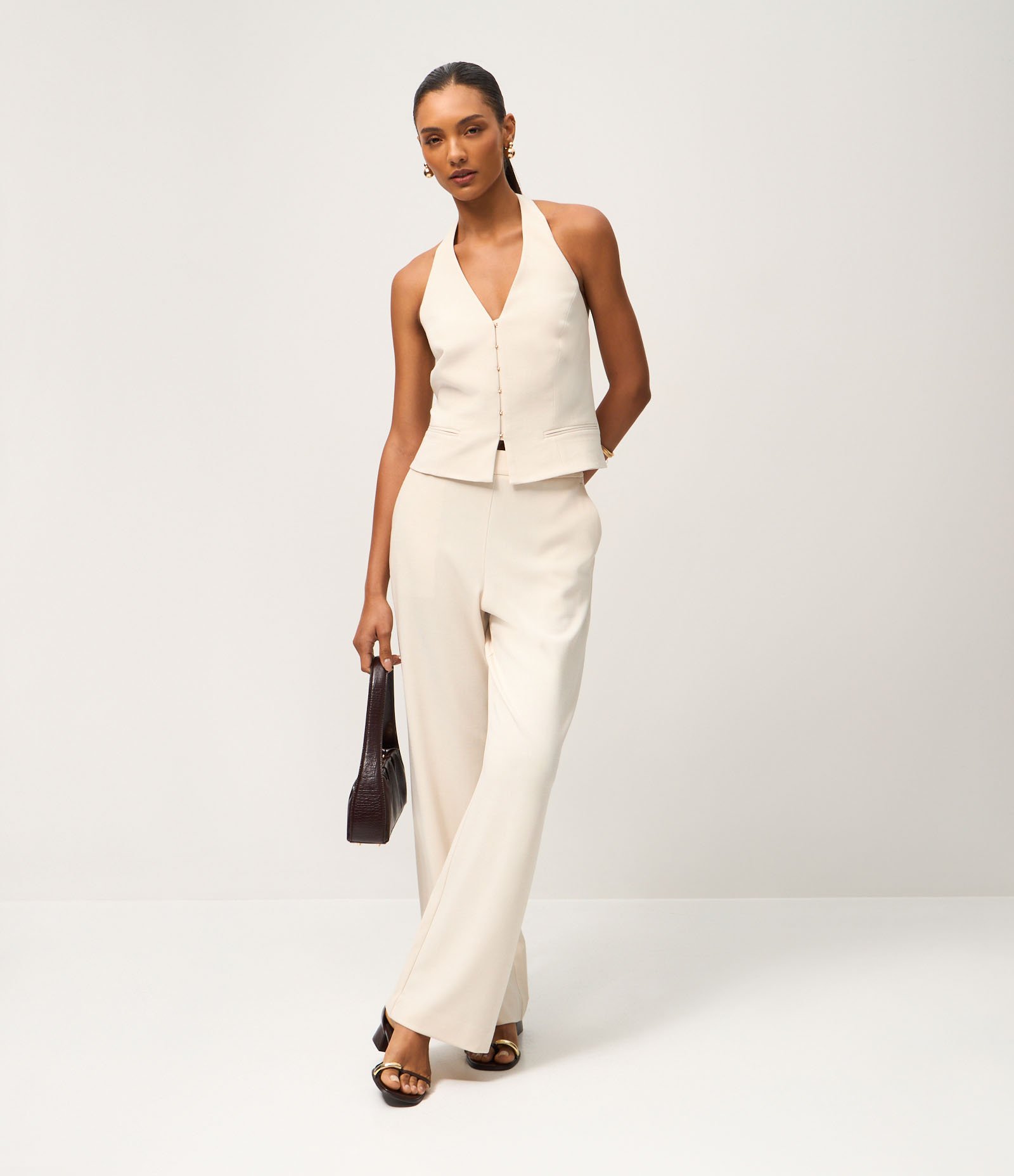 Blusa Frente Única em Alfaiataria com Ganchinhos Frontais Bege 2