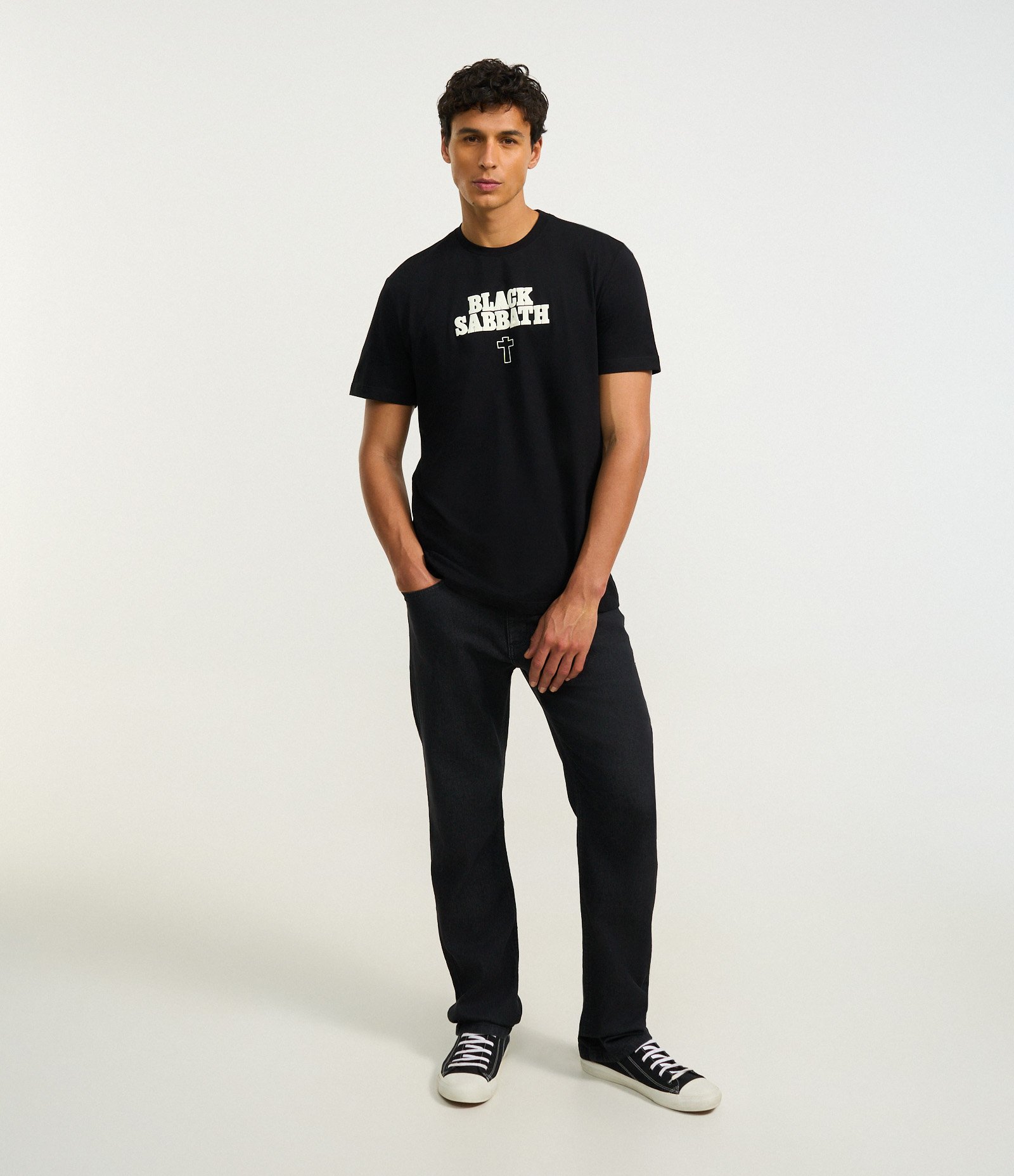 Camiseta em Algodão com Estampa Black Sabbath Preto 2