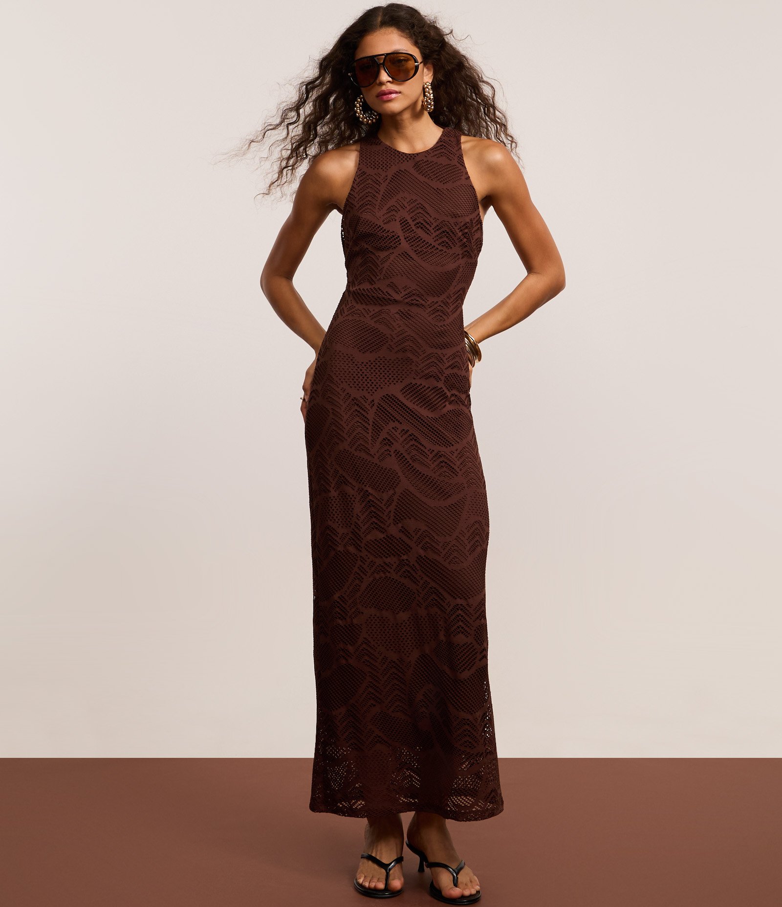 Vestido New Midi Evasê Rendado e Frente Única Marrom 5