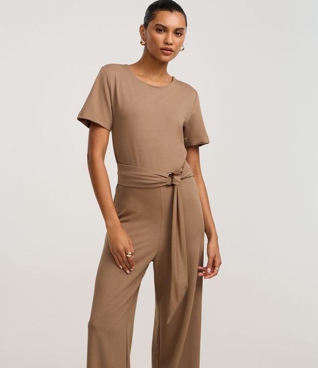 Macacão em Piquet com Cinto de Tecido Afivelado