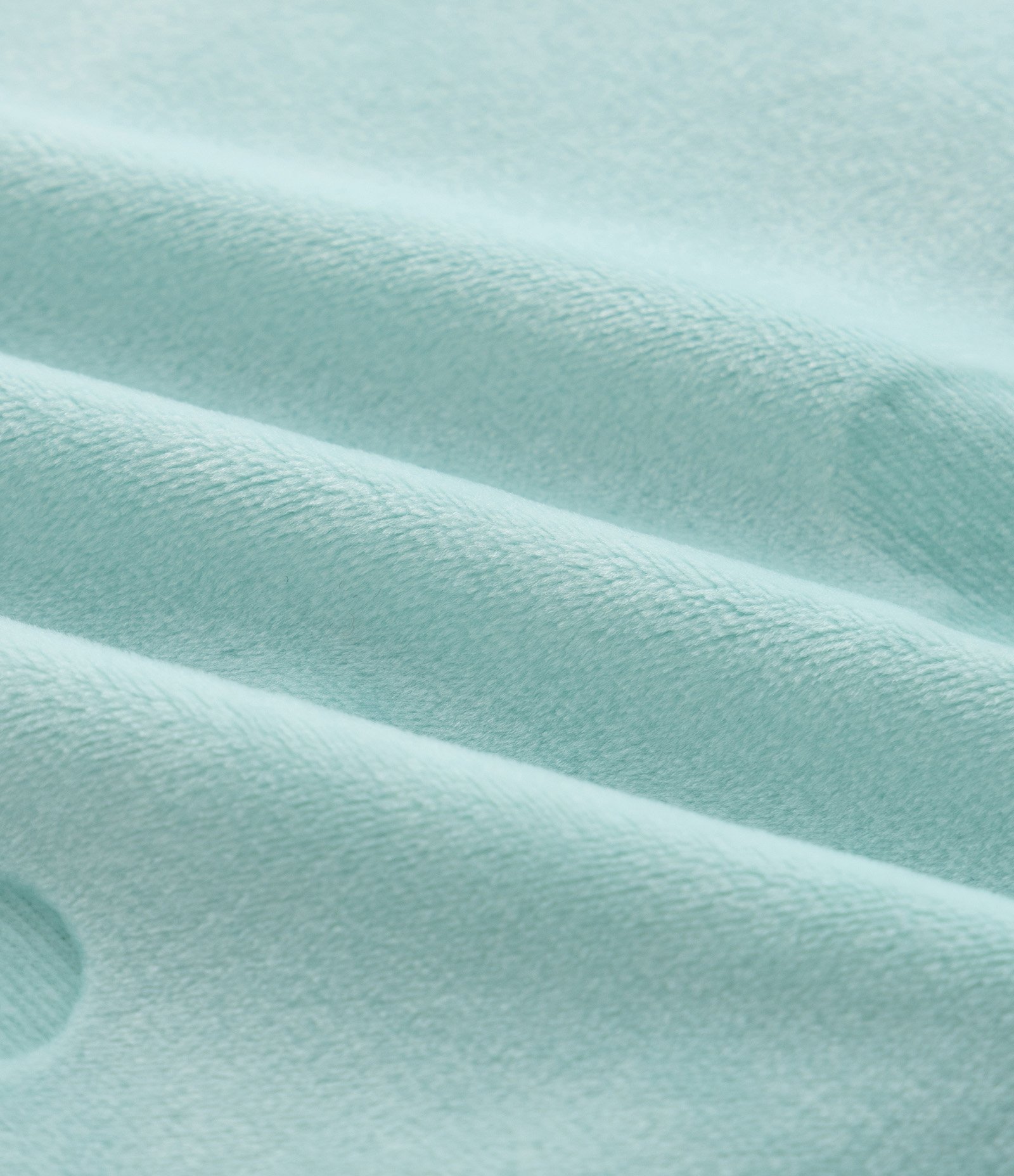 Pijama Infantil com Bordado Coelhinho e Morangos – Tam 2 a 6 Anos Verde claro 8