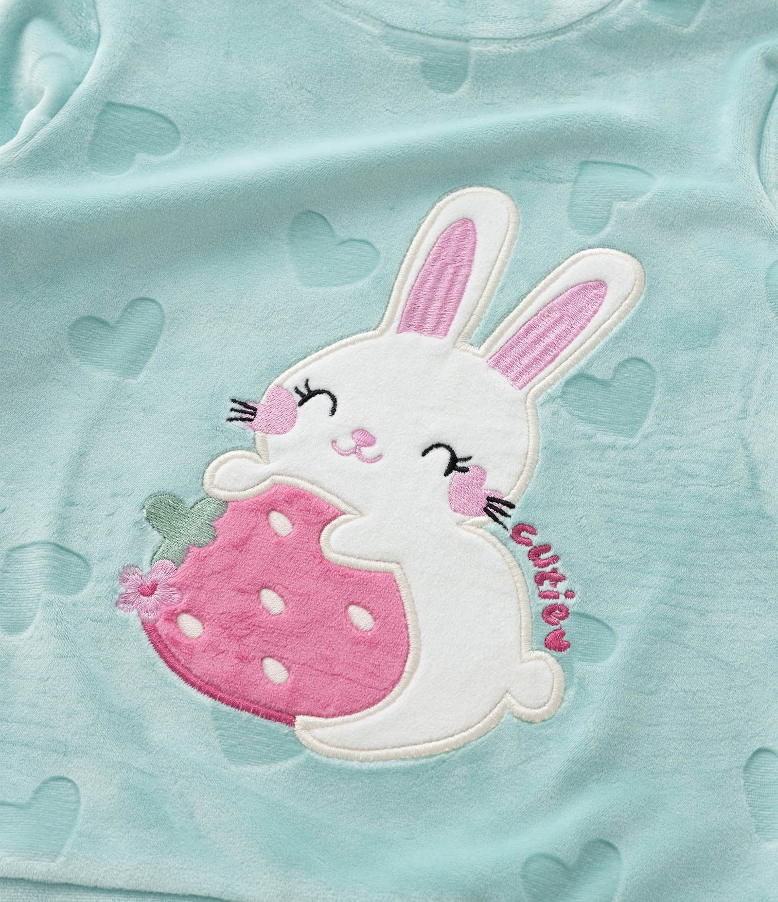 Pijama Infantil com Bordado Coelhinho e Morangos – Tam 2 a 6 Anos Verde claro 11