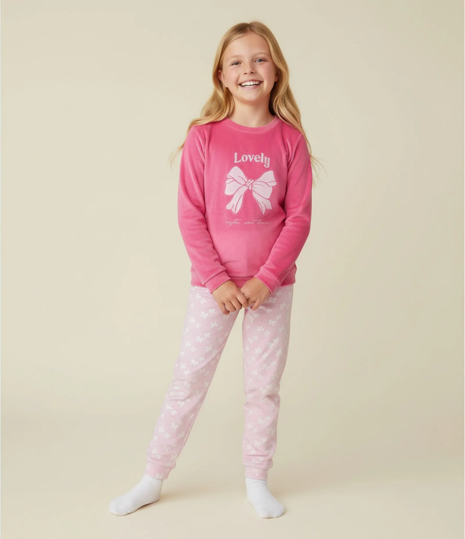 Pijama Infantil Longo com Estampa de Laços em Relevo – Tam 5 a 14 Anos Rosa 1