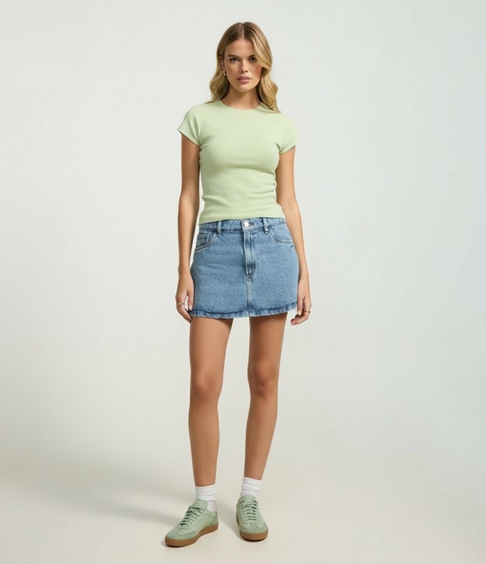 Blusa Básica em Ribana com Ombro Caído Verde 5