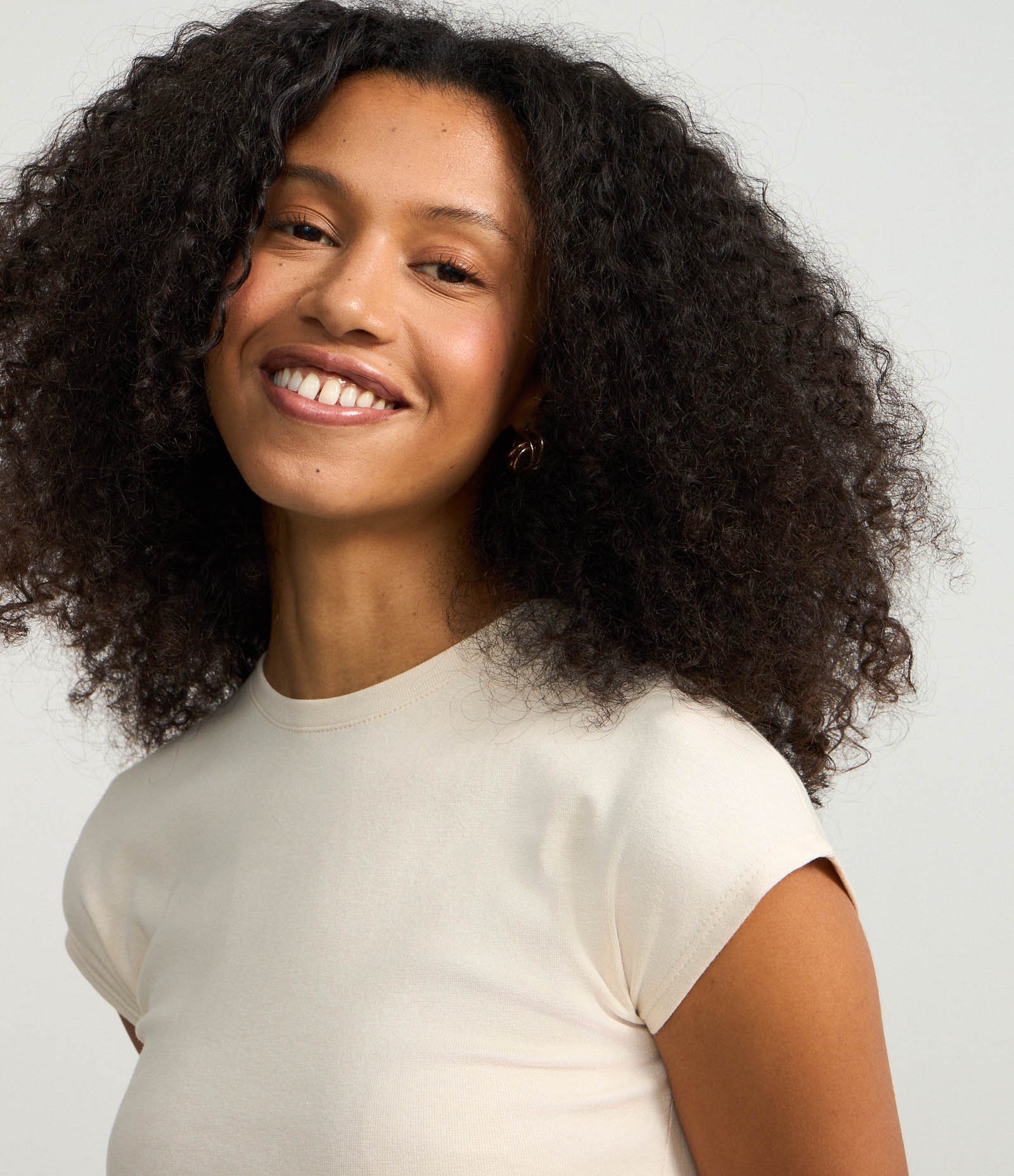 Blusa Básica em Ribana com Ombro Caído Bege 3