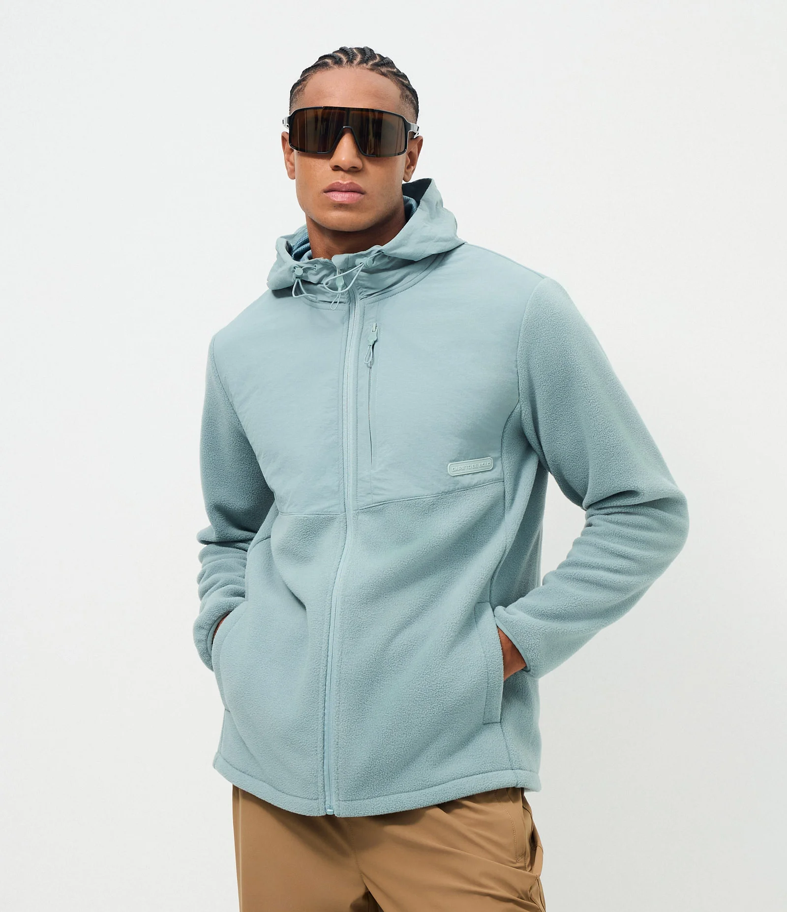 Blusão Masculino Fleece com Capuz e Recorte em Tecido Plano Cinza 1