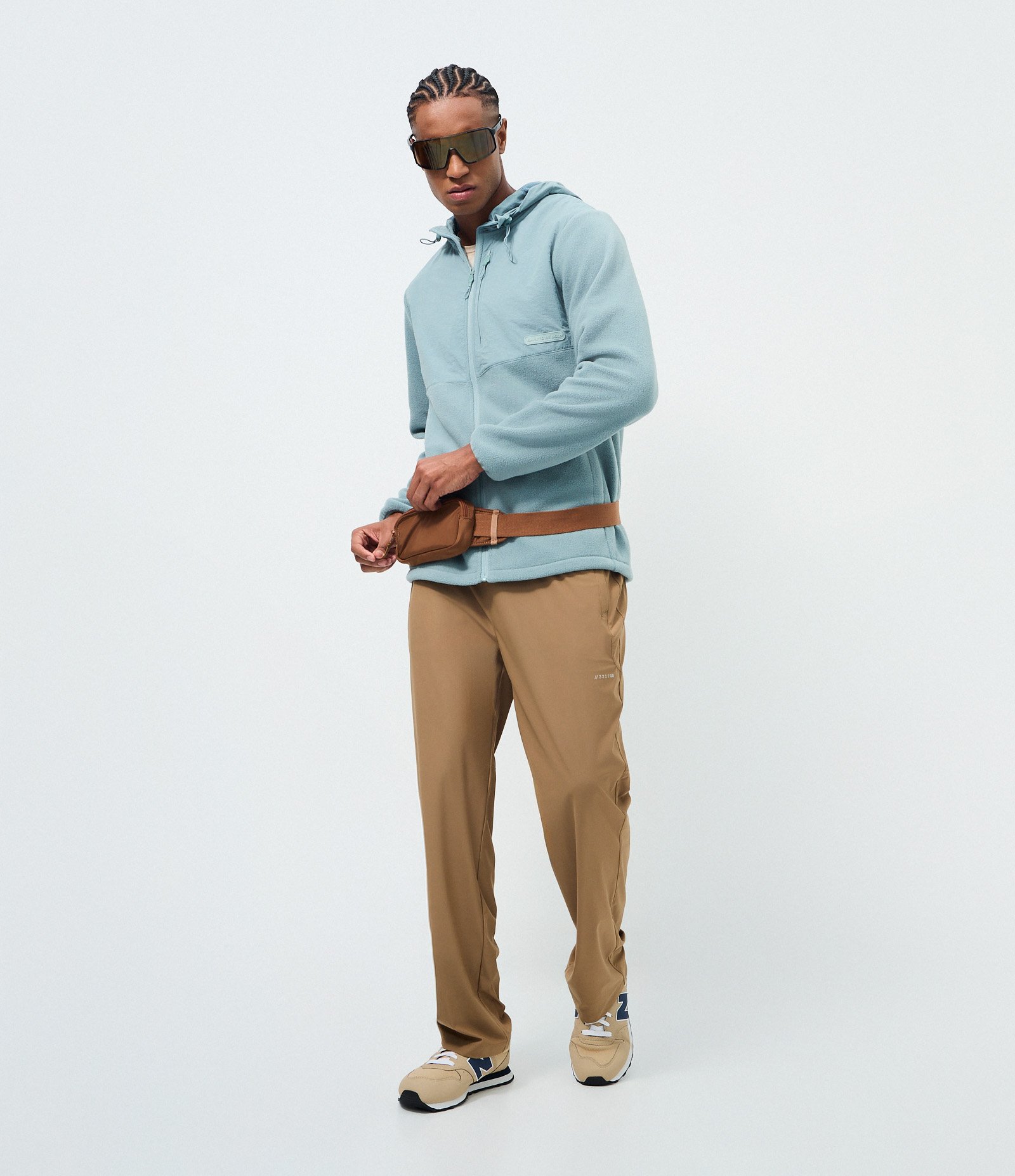 Blusão Masculino Fleece com Capuz e Recorte em Tecido Plano Cinza 2