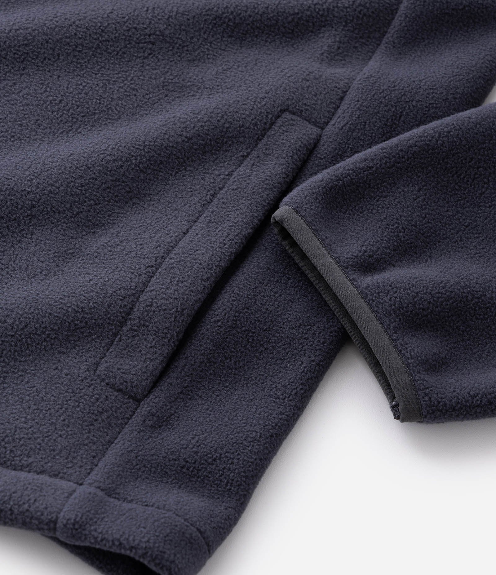 Blusão Masculino Fleece com Capuz e Recorte em Tecido Plano Preto 7