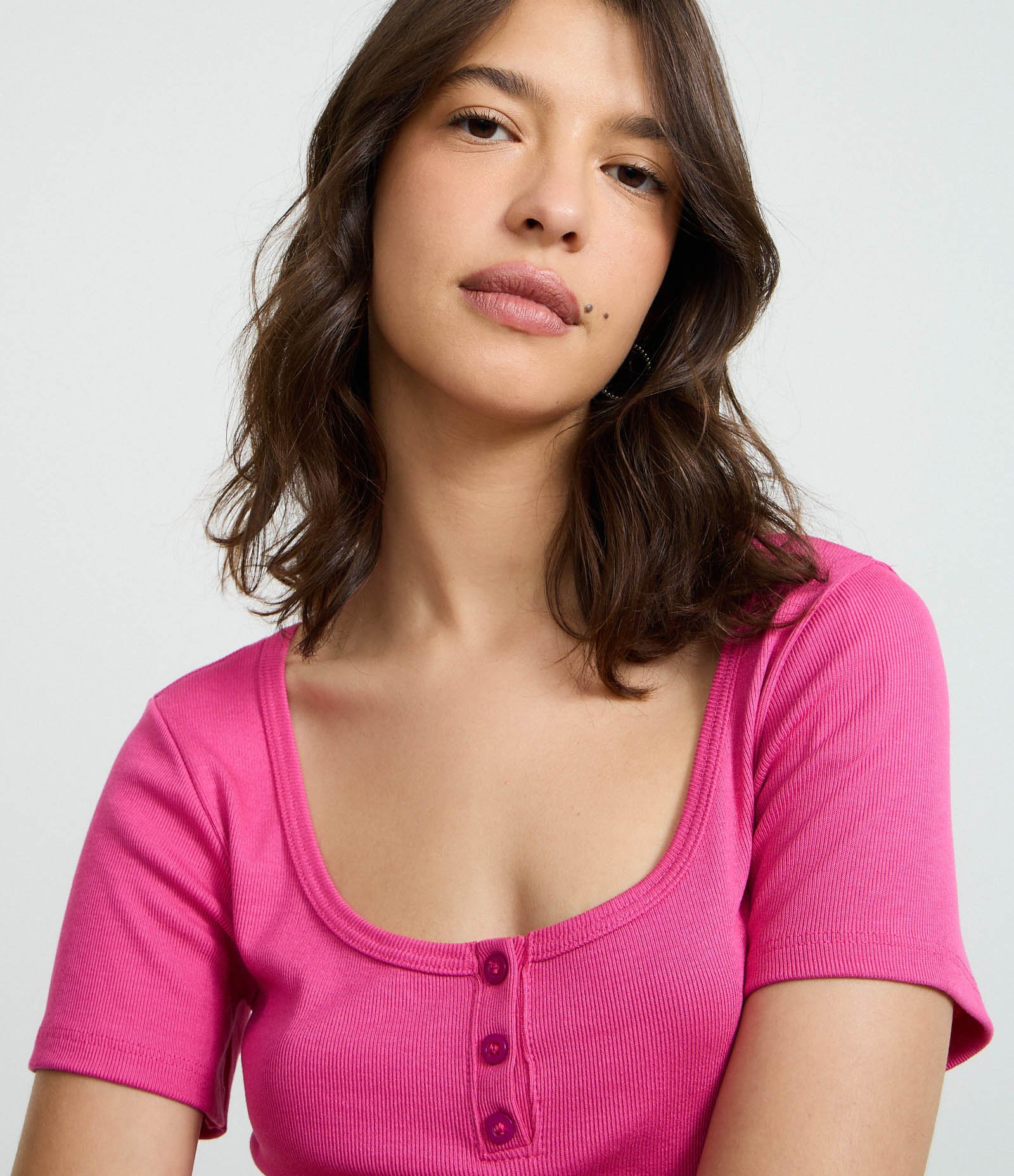 Blusa em Ribana com Botões no Decote Rosa 3