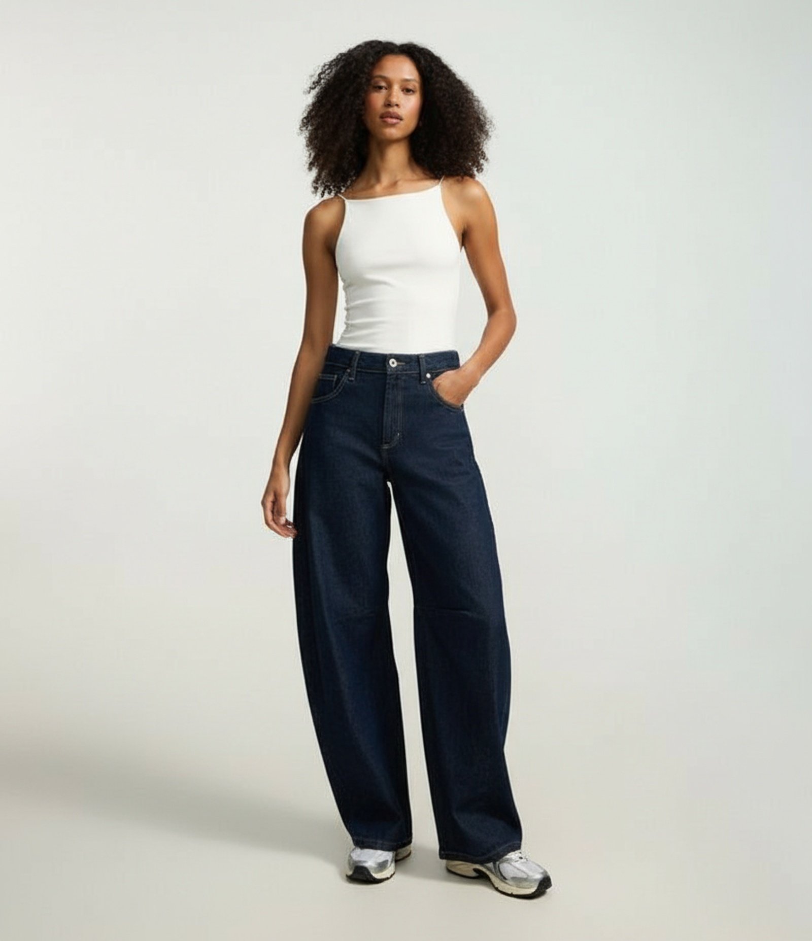 Blusa sem Manga com Decote Halter e Alça Elástico Branco 5