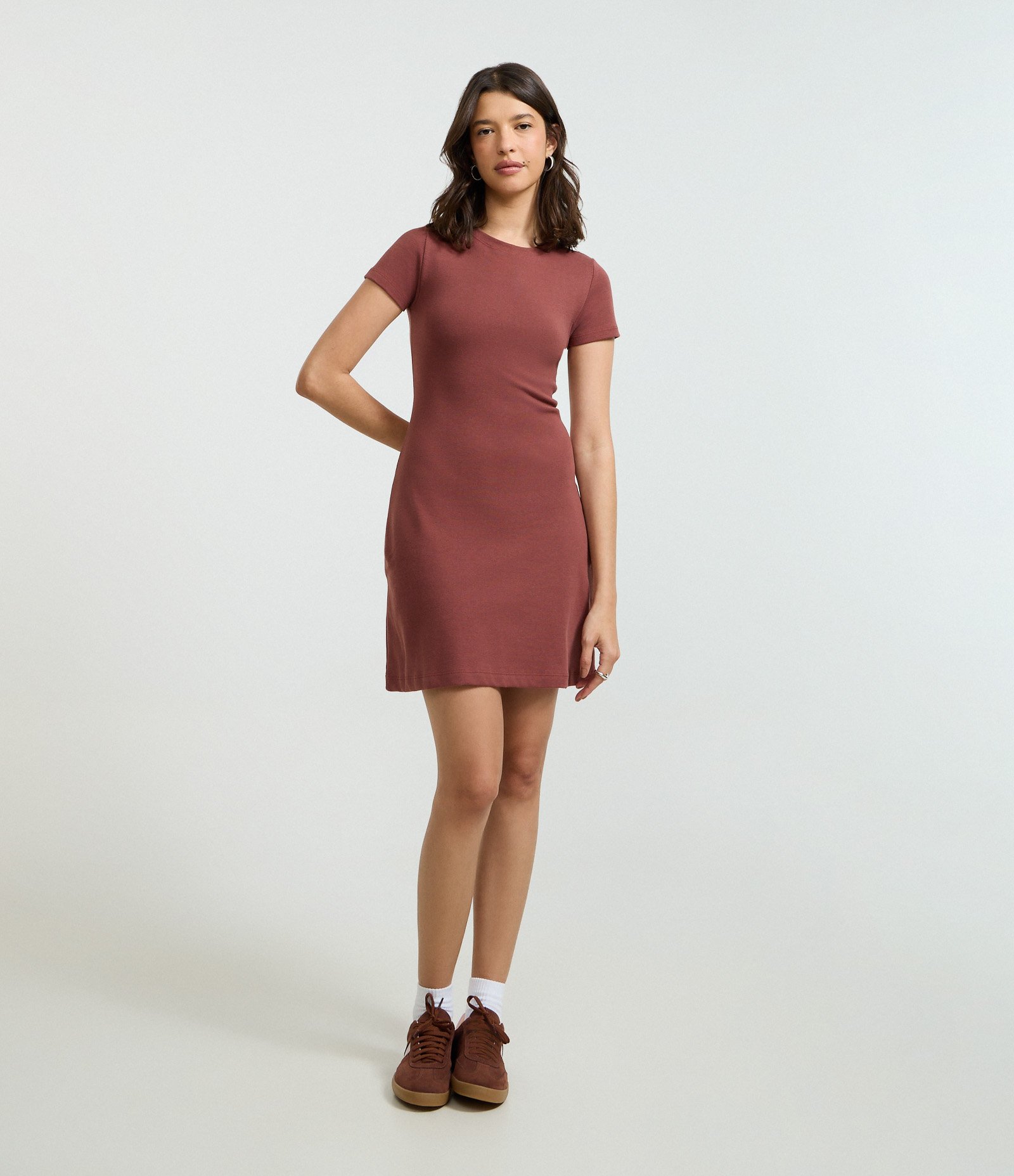 Vestido Curto em Ribana Básico Marrom 1