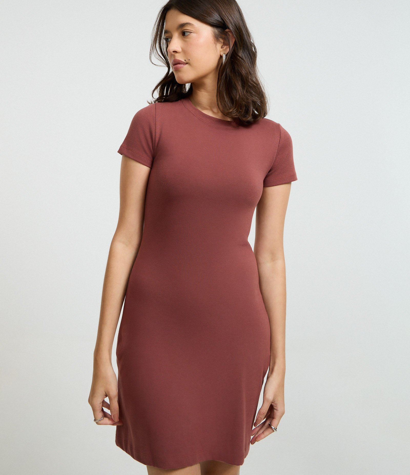 Vestido Curto em Ribana Básico Marrom 4