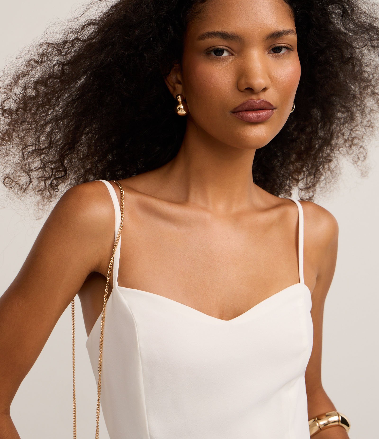 Vestido Peplum de Alça com Efeito Acetinado Off White 3