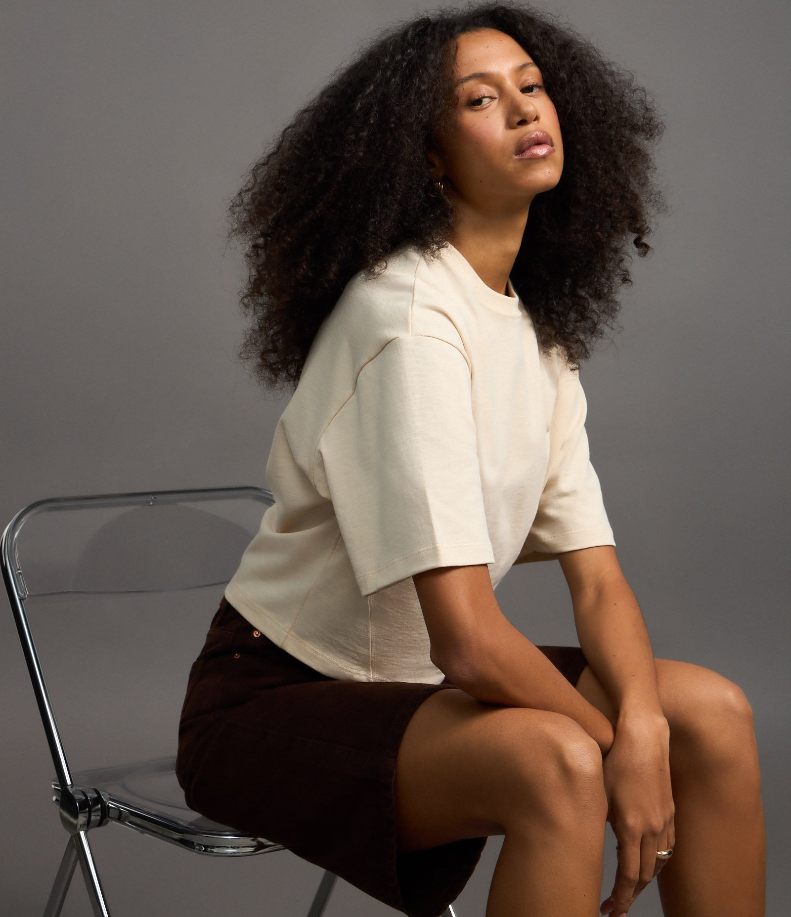 Blusa Básica em Algodão com Barra Ajustada Bege 3