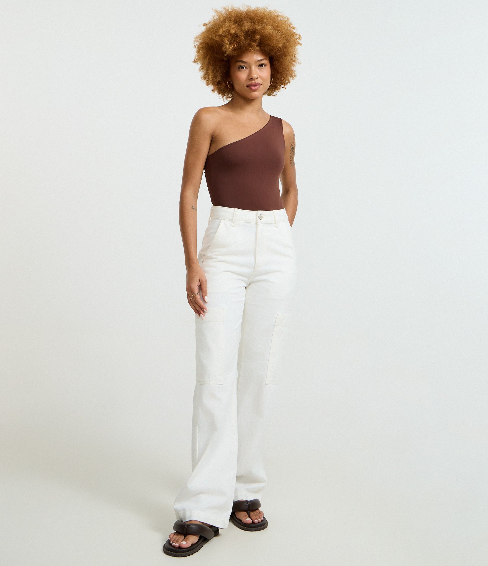 Body Ombro Único em Microfibra Marrom 2