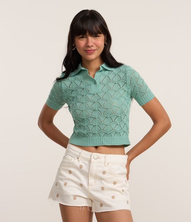Blusa em Tricô co Mix de Pontos e Gola Polo