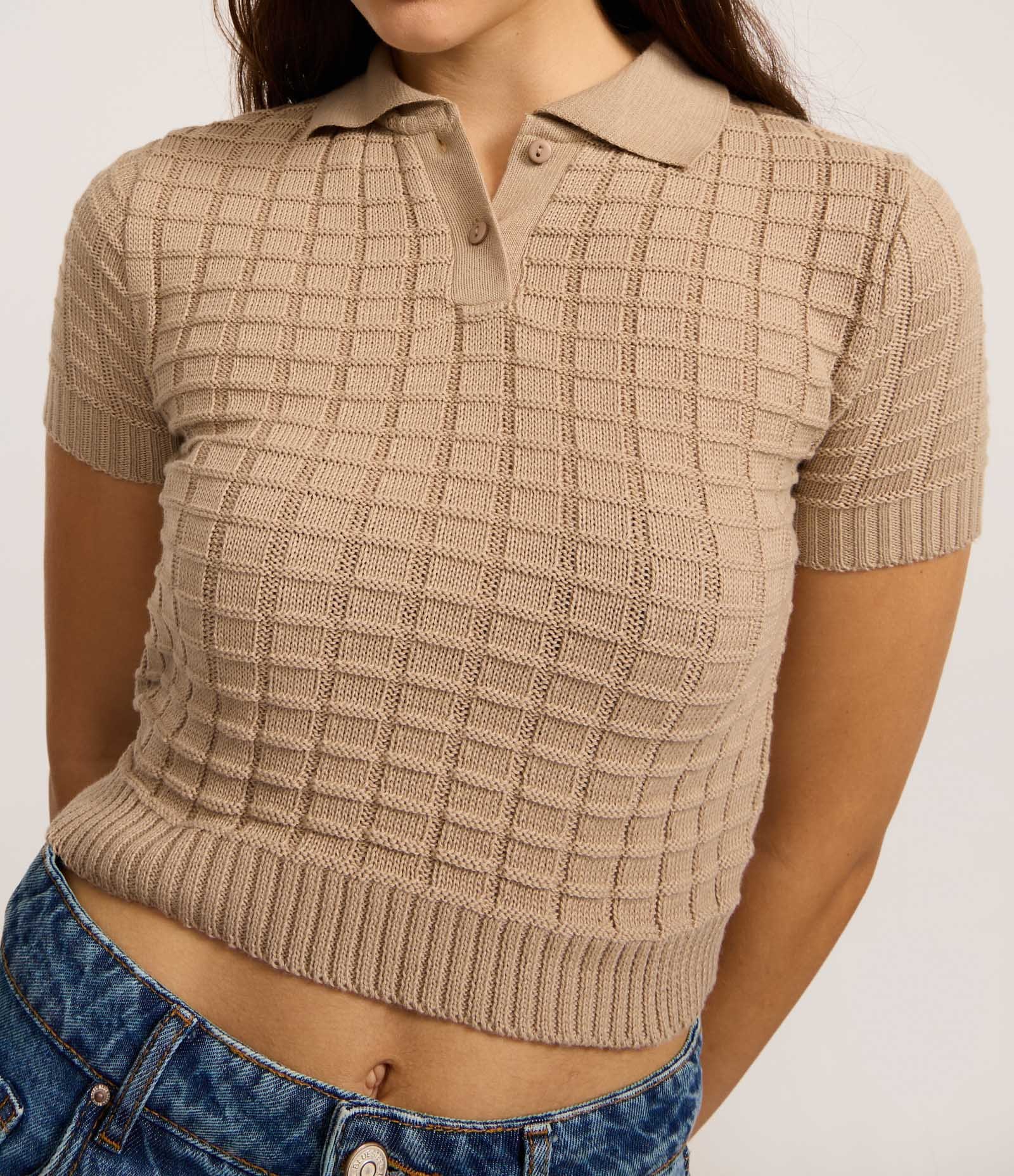 Blusa Polo em Tricô com Textura Marrom 3