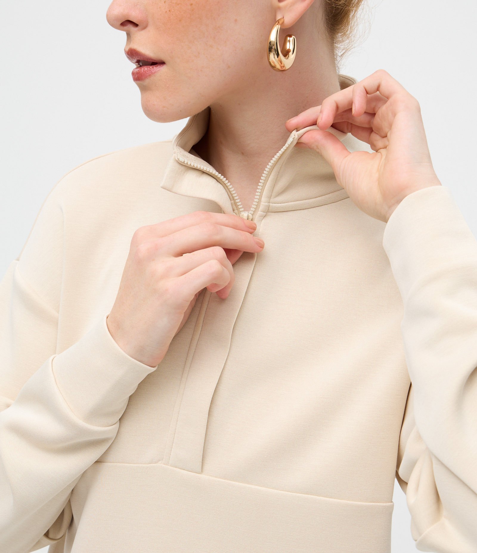 Blusão Moletom com Gola Alta Off White 3