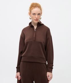 Blusão Moletom com Gola Alta