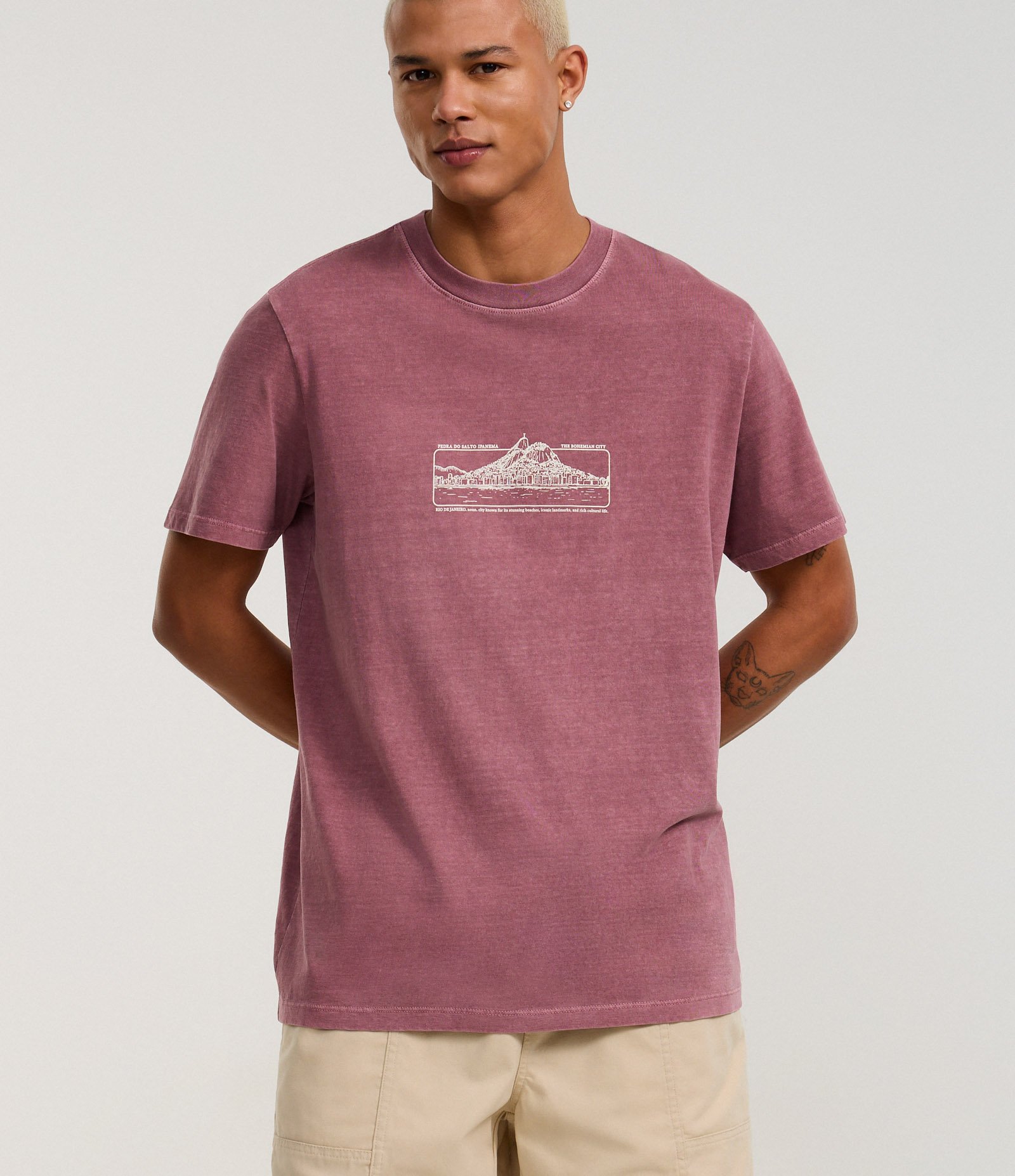 Camiseta Comfort em Algodão com Estampa de Praia Rio de Janeiro Estonada Roxo 1