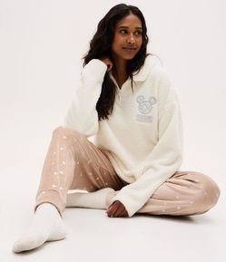Pijama Quentinho em Sherpa com Bordado Mickey Mouse