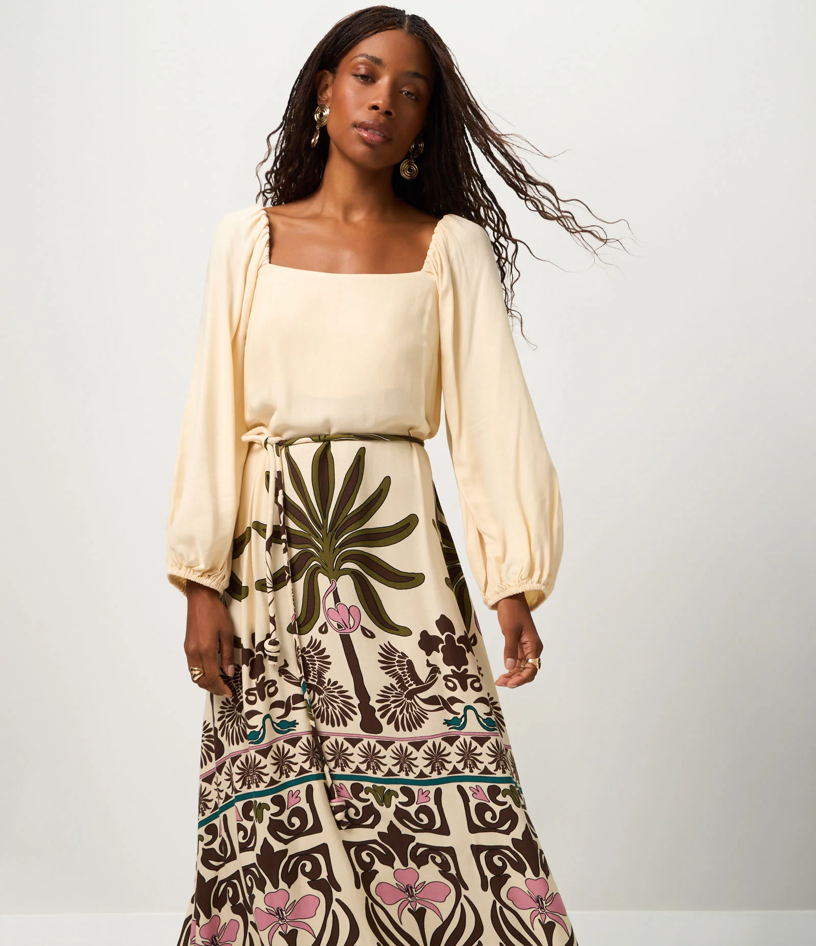 Vestido Midi com Decote Quadrado e Manga Flare Bege 2