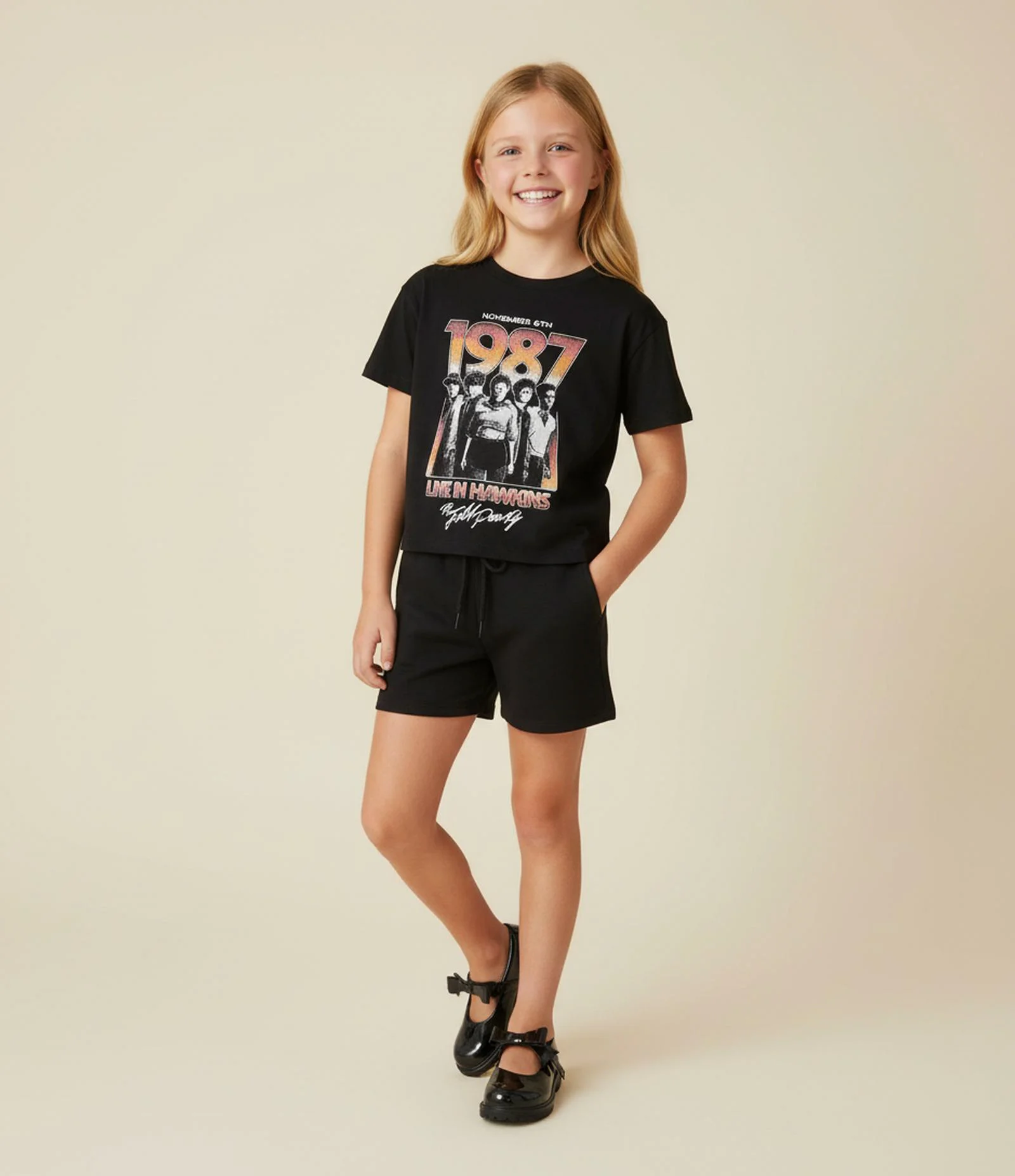 Camiseta Infantil Relaxed com Estampa Stranger Things - Tam 7 a 14 Anos Preto 1