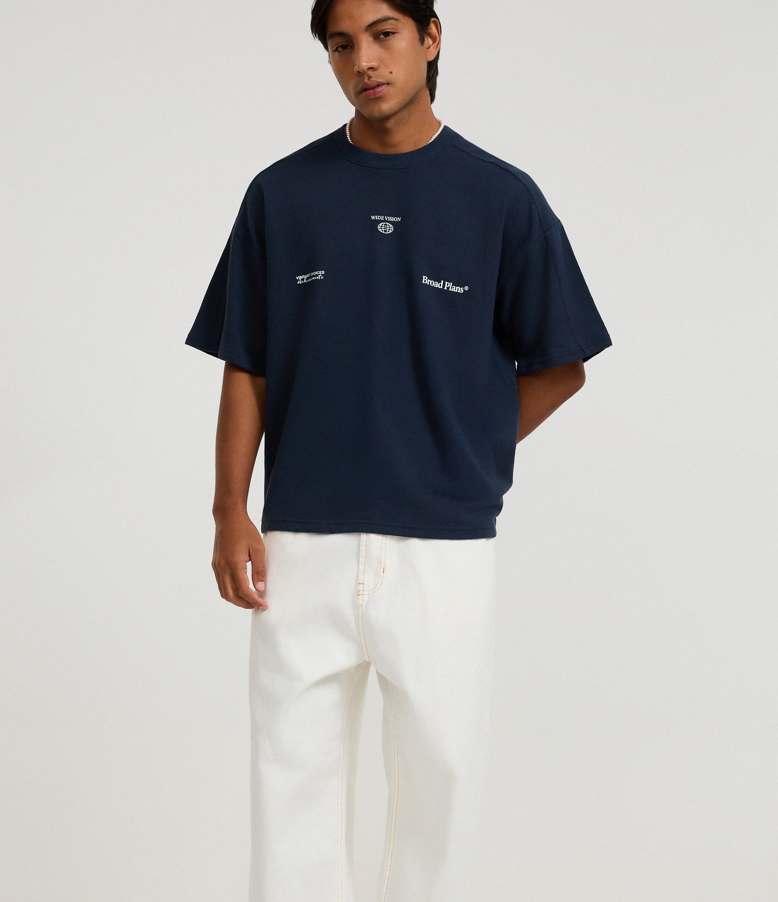 Calça Skater em Sarja com Costura Contrastante e Cordão Branco 3