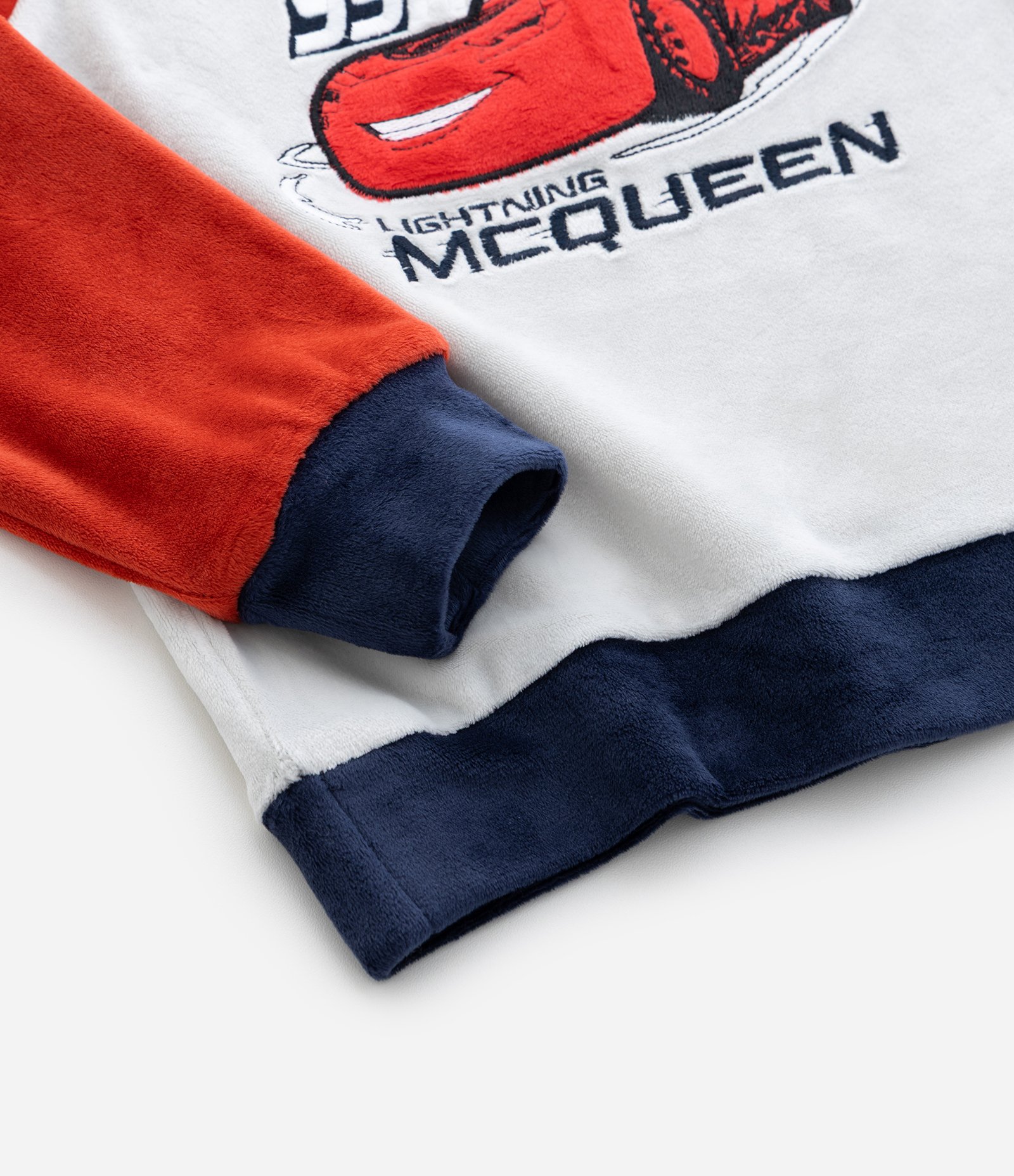 Pijama Infantil Longo com Estampa Relâmpago McQueen – Tam 2 a 8 Anos Azul/Vermelho/Branco 10