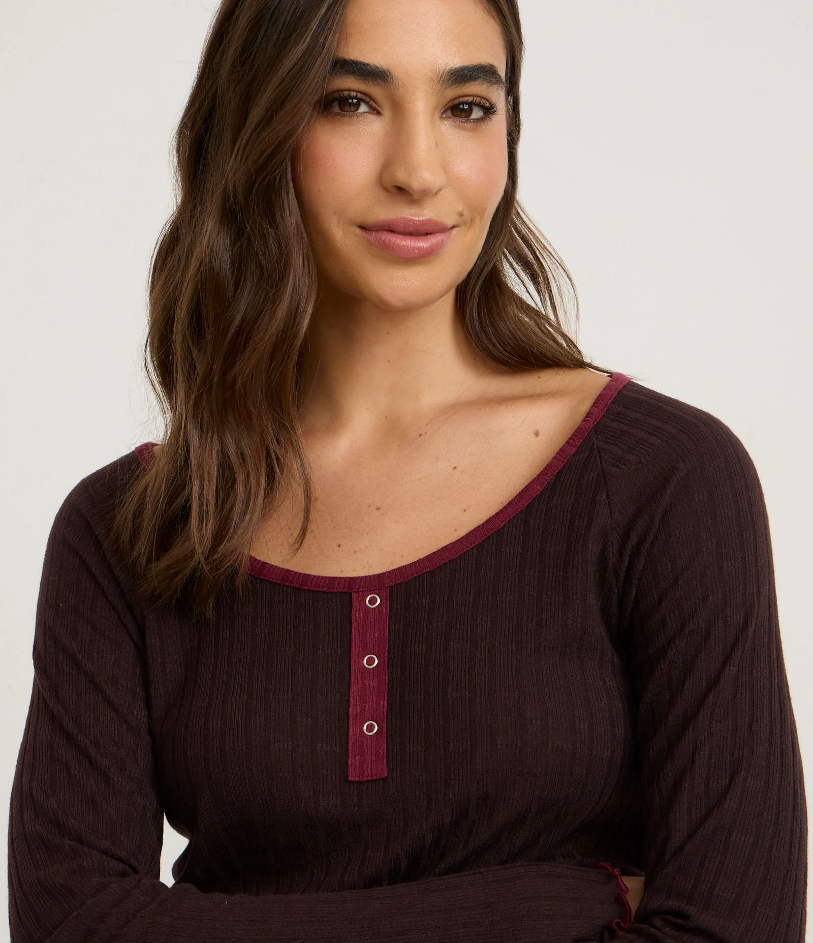 Pijama Longo em Ribana com Blusa e Calça Marrom Escuro 2