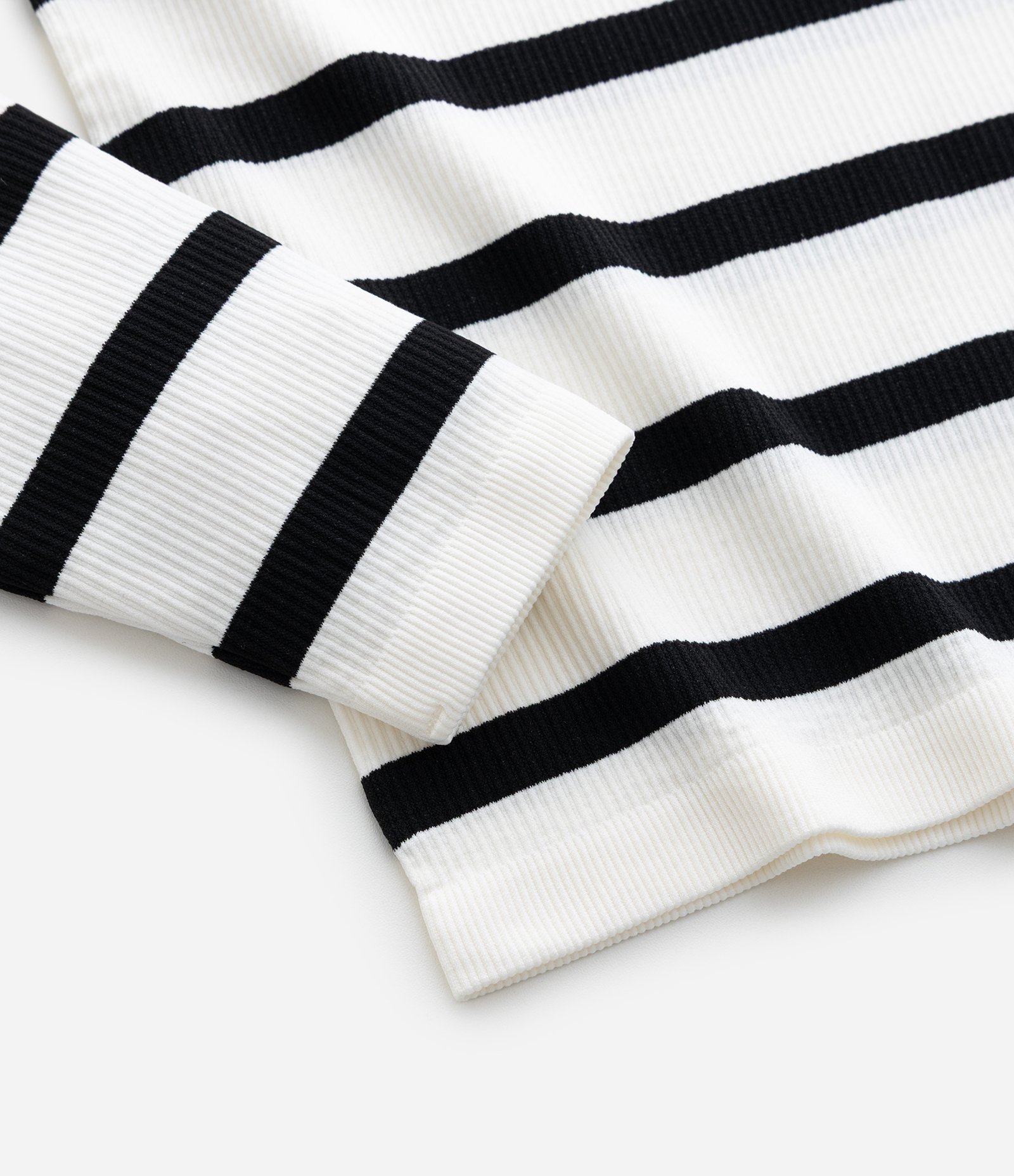 Camiseta Infantil Seamless Listrada com Gola Alta – Tam 5 a 14 Anos Branco 5